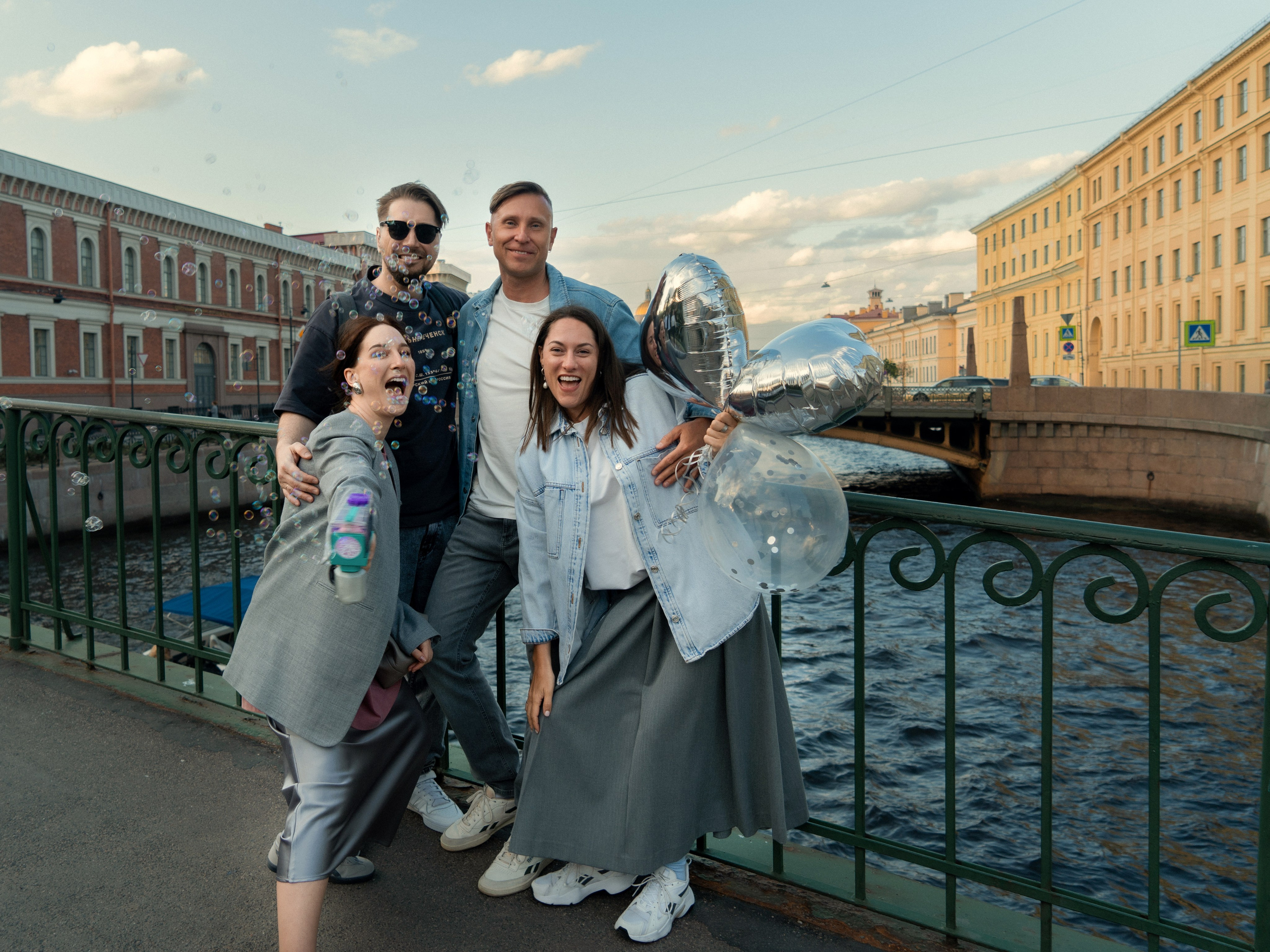 Фотосессия для пары на улицах Санкт-Петербурга (Love Story). Светлана Гопанюк. Портретный фотограф. Санкт-Петербург. СПб