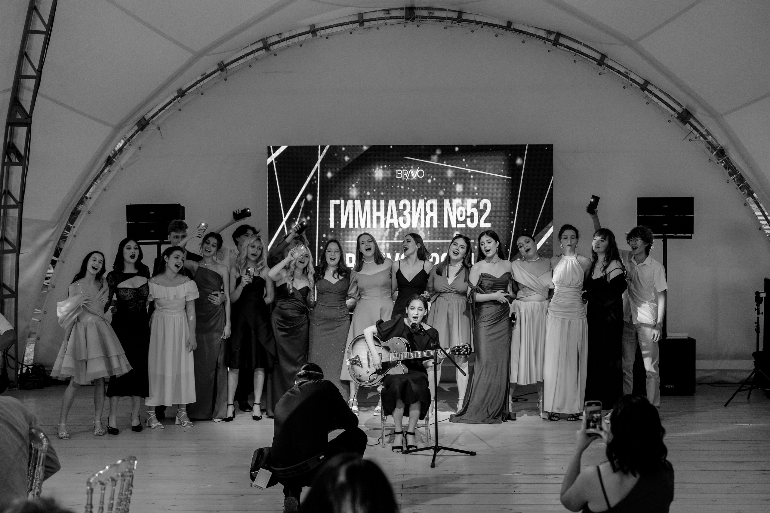 ВЫПУСКНОЙ White Place — Гимназия 52. Свадебный и семейный фотограф Динар Гильмутдинов