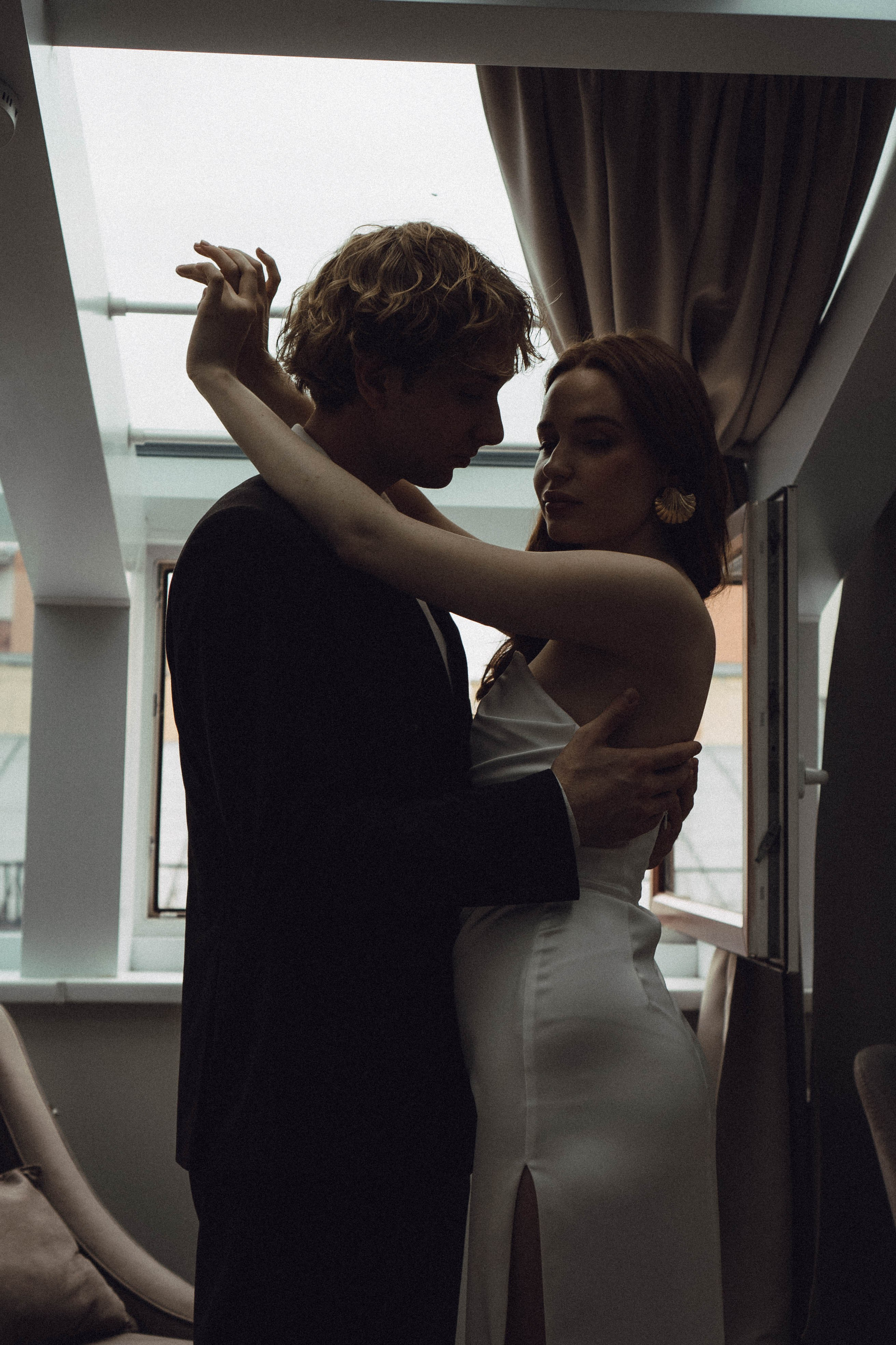 СВАДЕБНАЯ СЬЕМКА В ОТЕЛЕ. СБОРЫ ЖЕНИХА И НЕВЕСТЫ И ТАКЖЕ ТОР И ПОДГОТОВКА К ПРОГУЛКЕ. Профессиональный фотограф, Санкт-Петербург — Виктория Богомолова