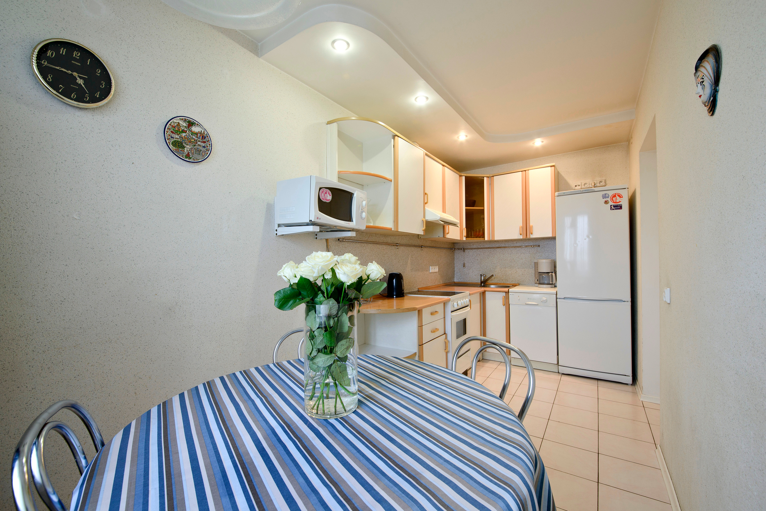 Квартира 2 этажная. Сторожевская 8. Фотограф Платон Македонский