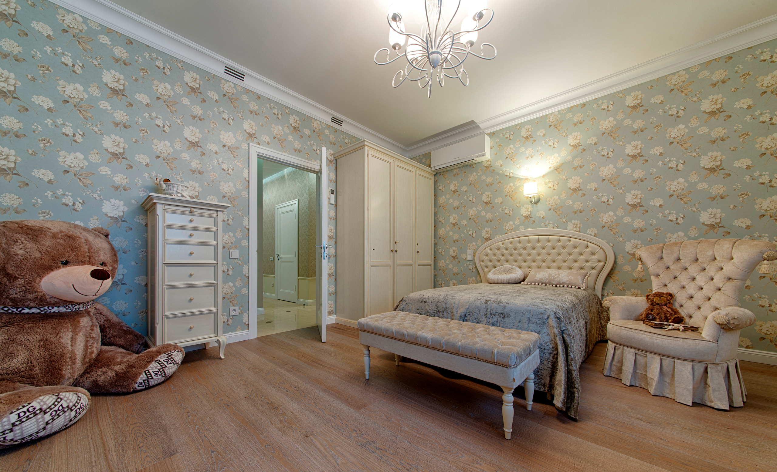 Частные апартаменты. Фотограф Платон Македонский