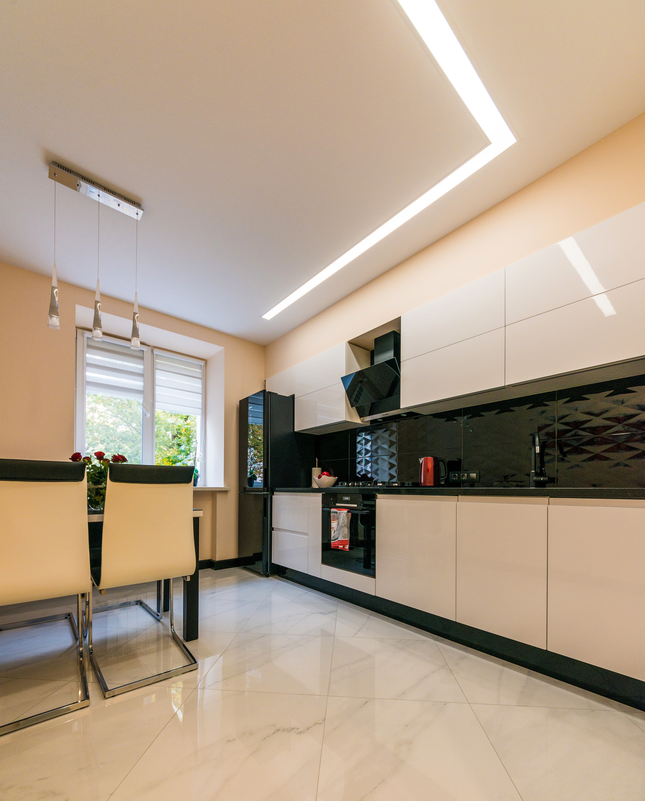 Апартаменты на ул. Ленина. Фотограф Платон Македонский