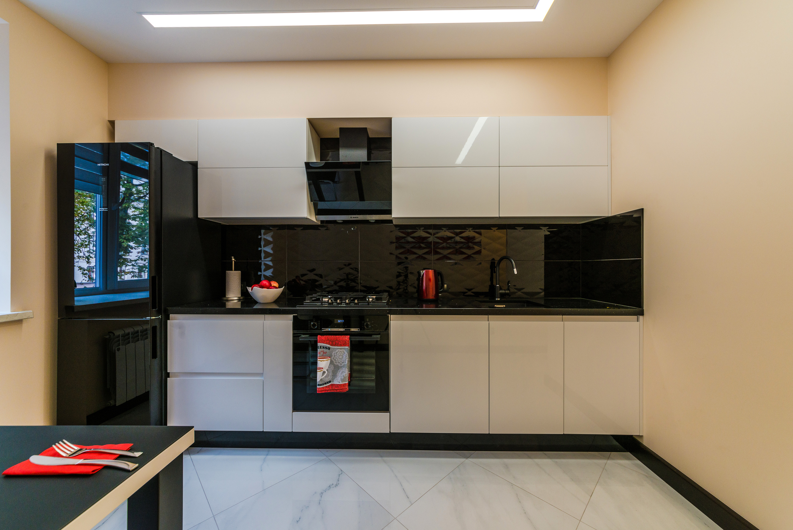 Апартаменты на ул. Ленина. Фотограф Платон Македонский