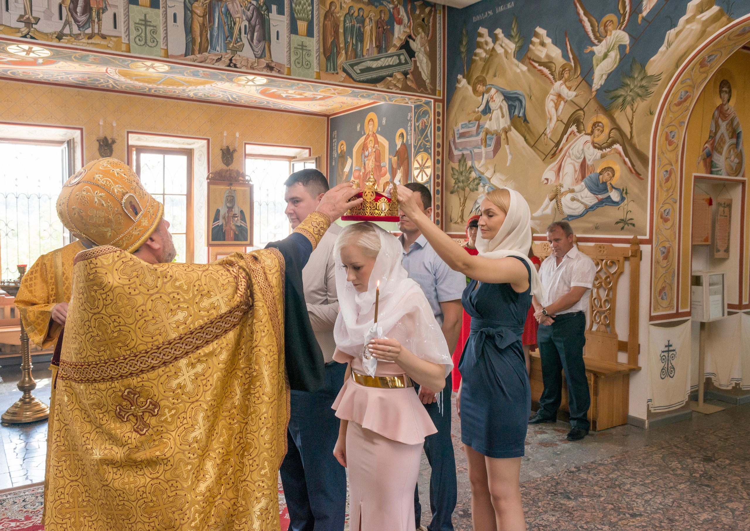 Венчание в Храме Рождества Пресвятой Богородицы. Фотограф Платон Македонский
