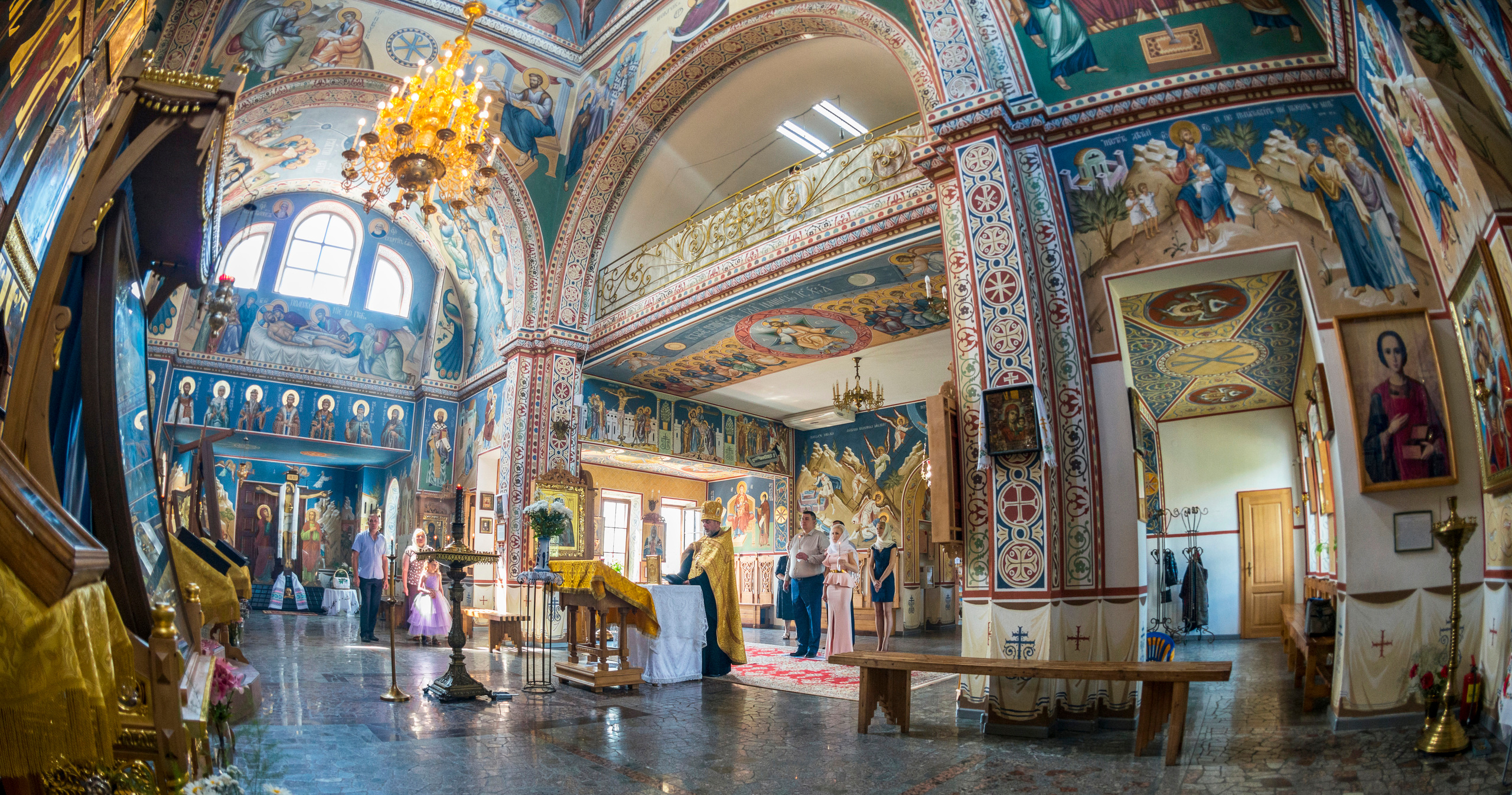 Венчание в Храме Рождества Пресвятой Богородицы. Фотограф Платон Македонский