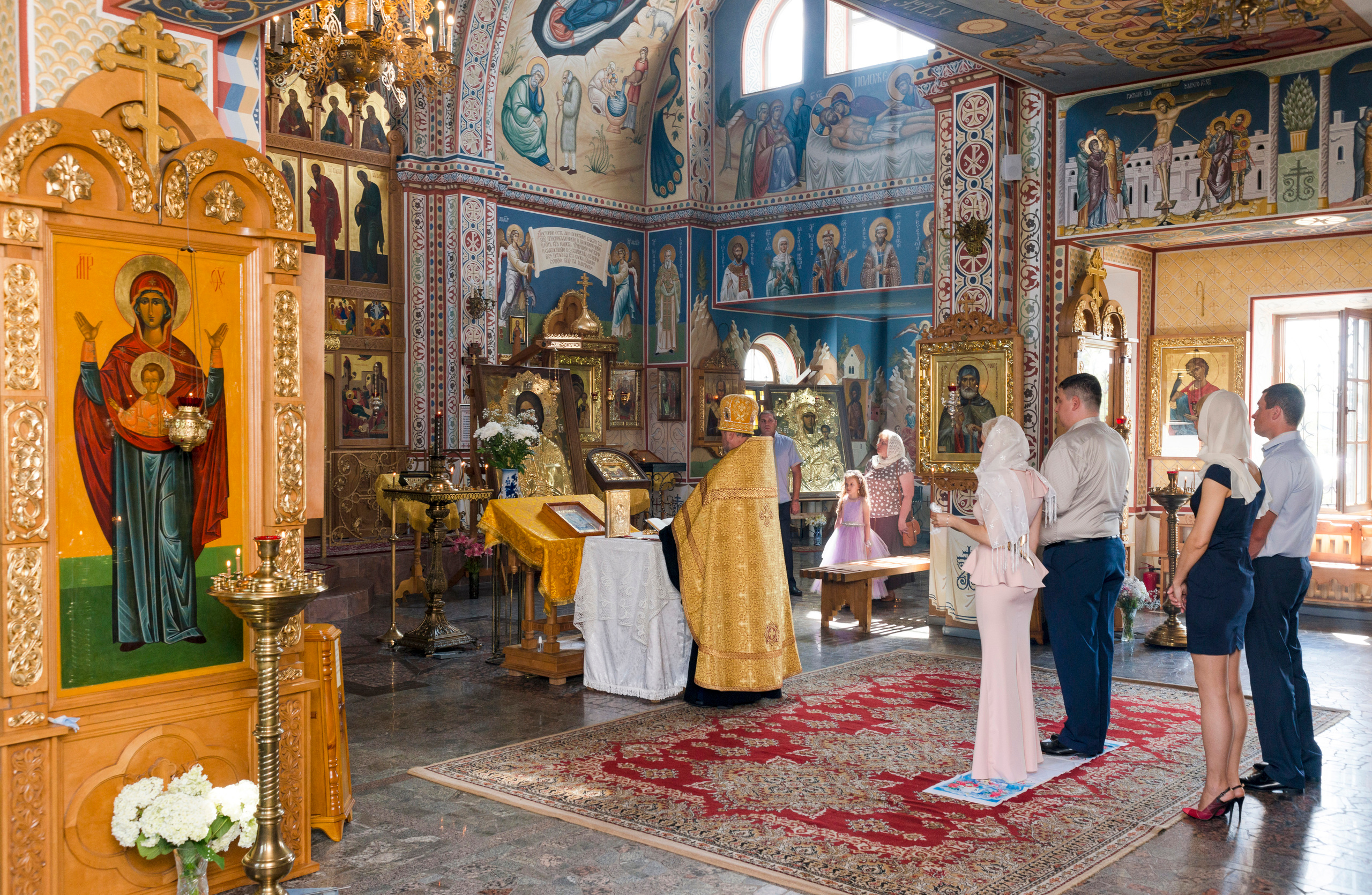Венчание в Храме Рождества Пресвятой Богородицы. Фотограф Платон Македонский