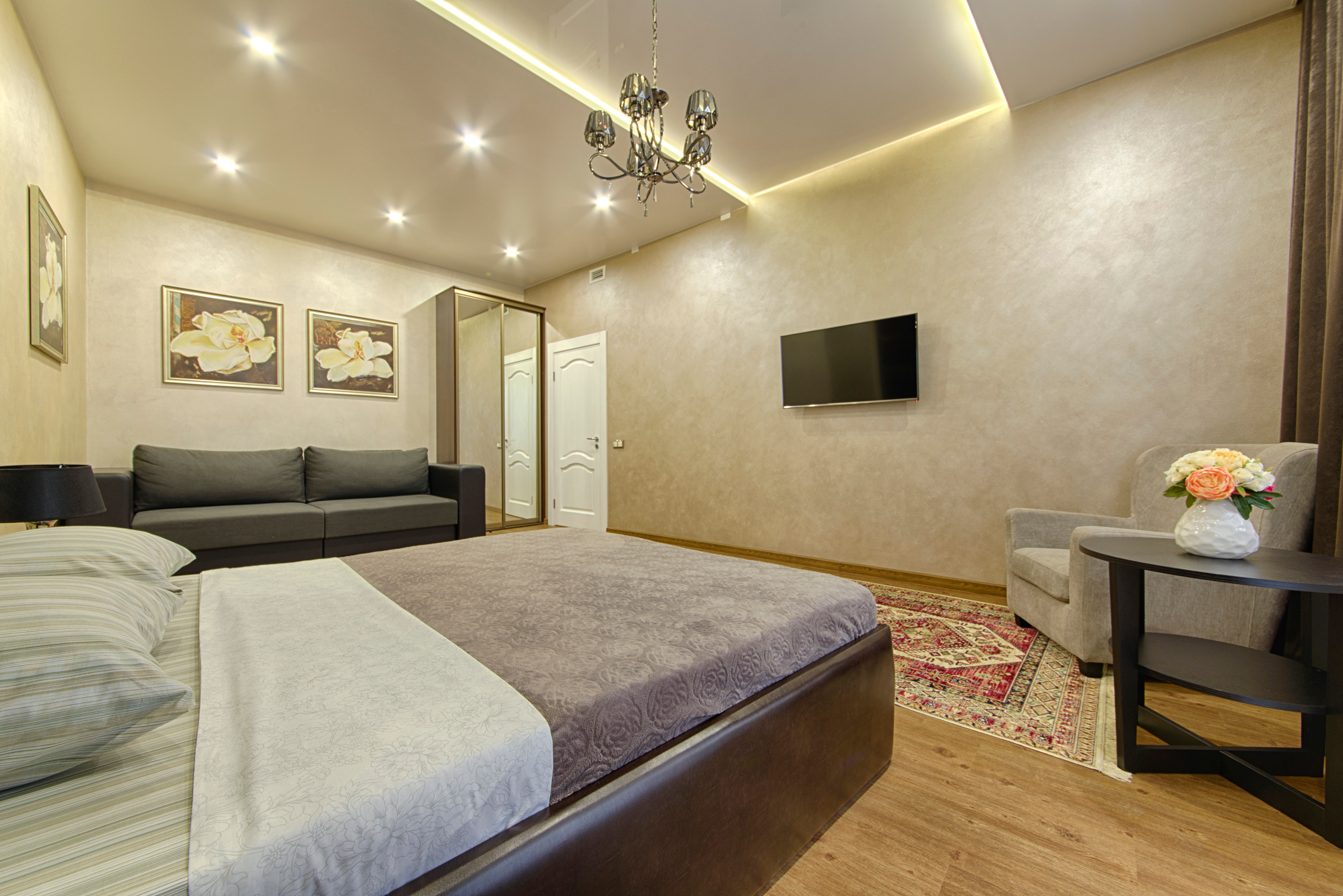 Парус. Апартаменты. Фотограф Платон Македонский