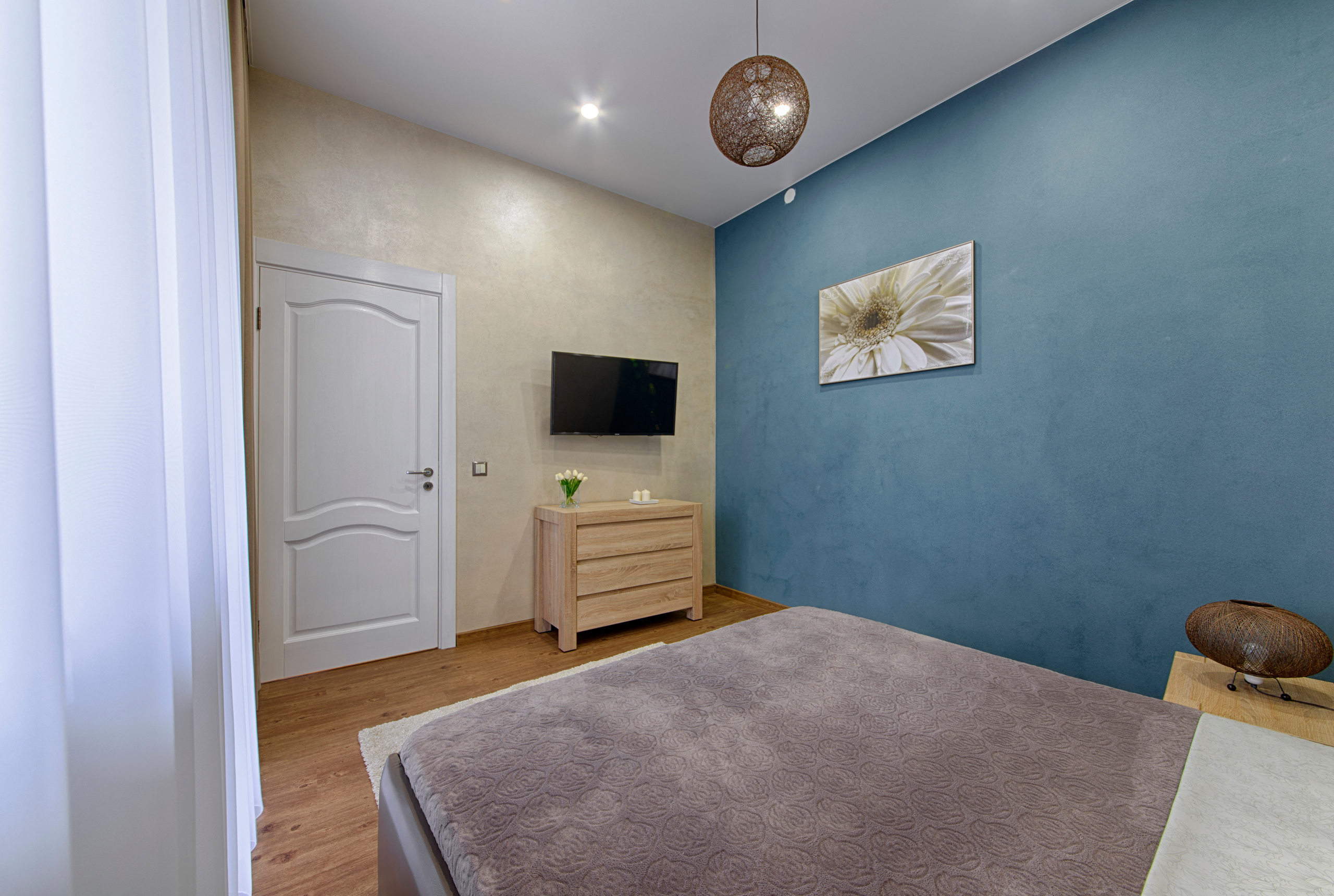 Парус. Апартаменты. Фотограф Платон Македонский