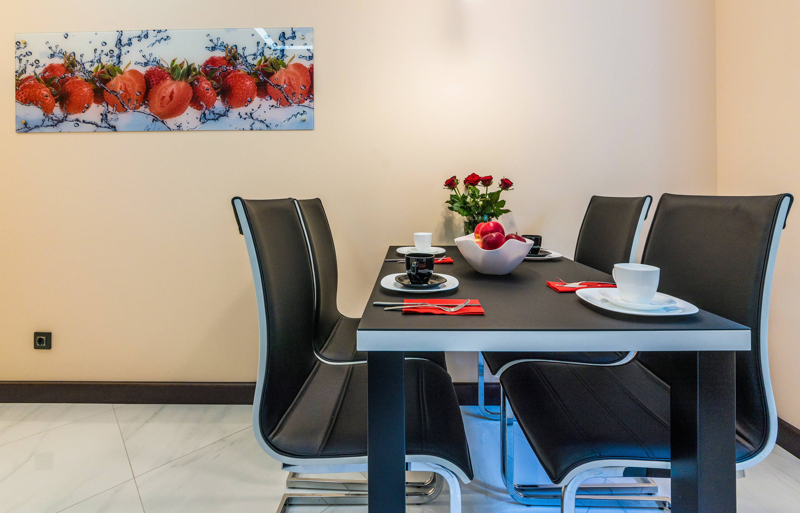 Апартаменты на ул. Ленина. Фотограф Платон Македонский