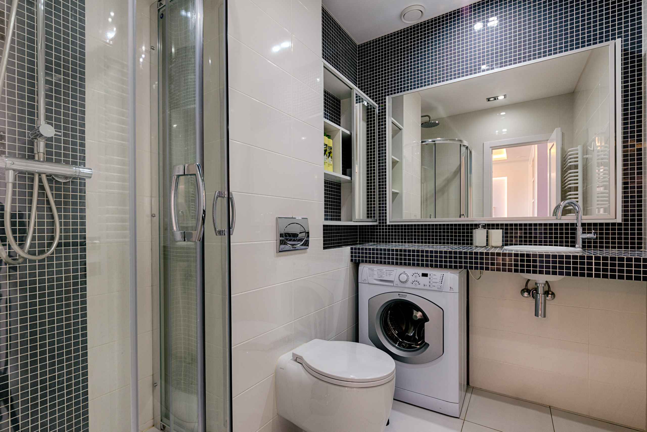 Частные апартаменты. Фотограф Платон Македонский