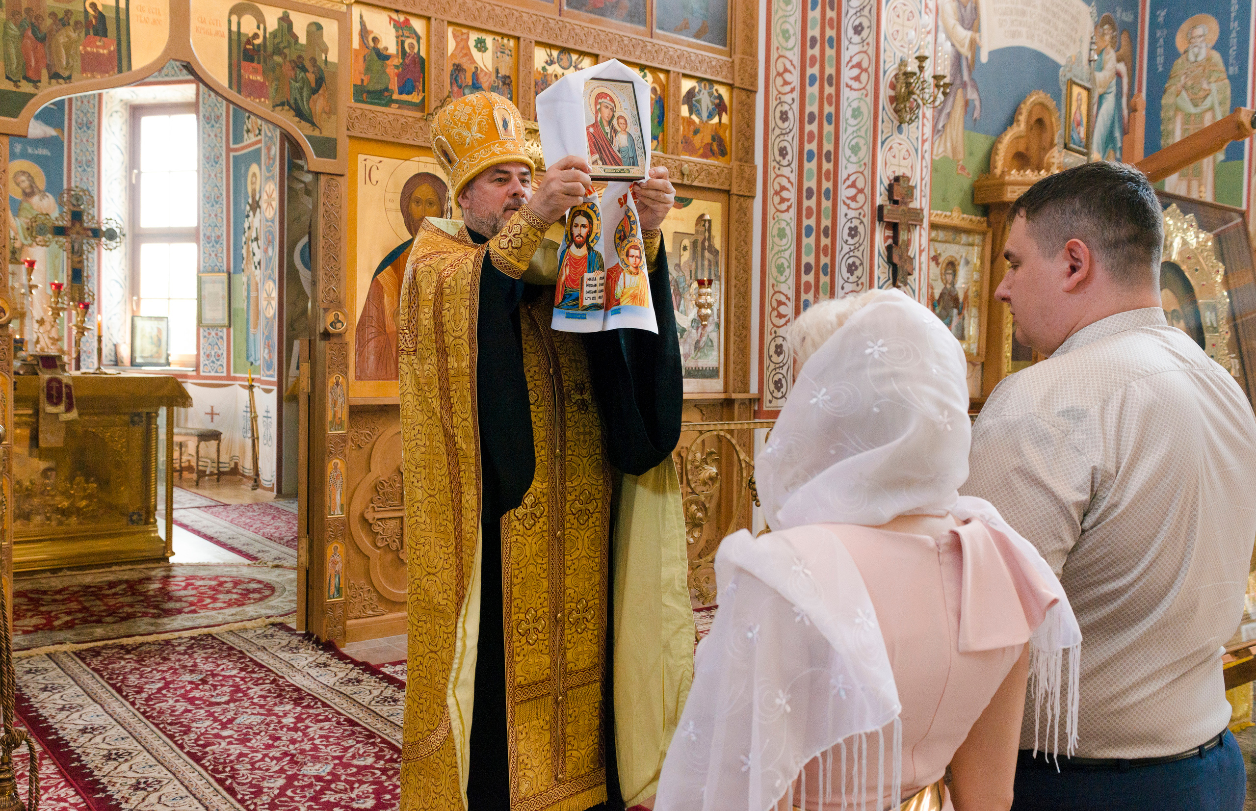 Венчание в Храме Рождества Пресвятой Богородицы. Фотограф Платон Македонский
