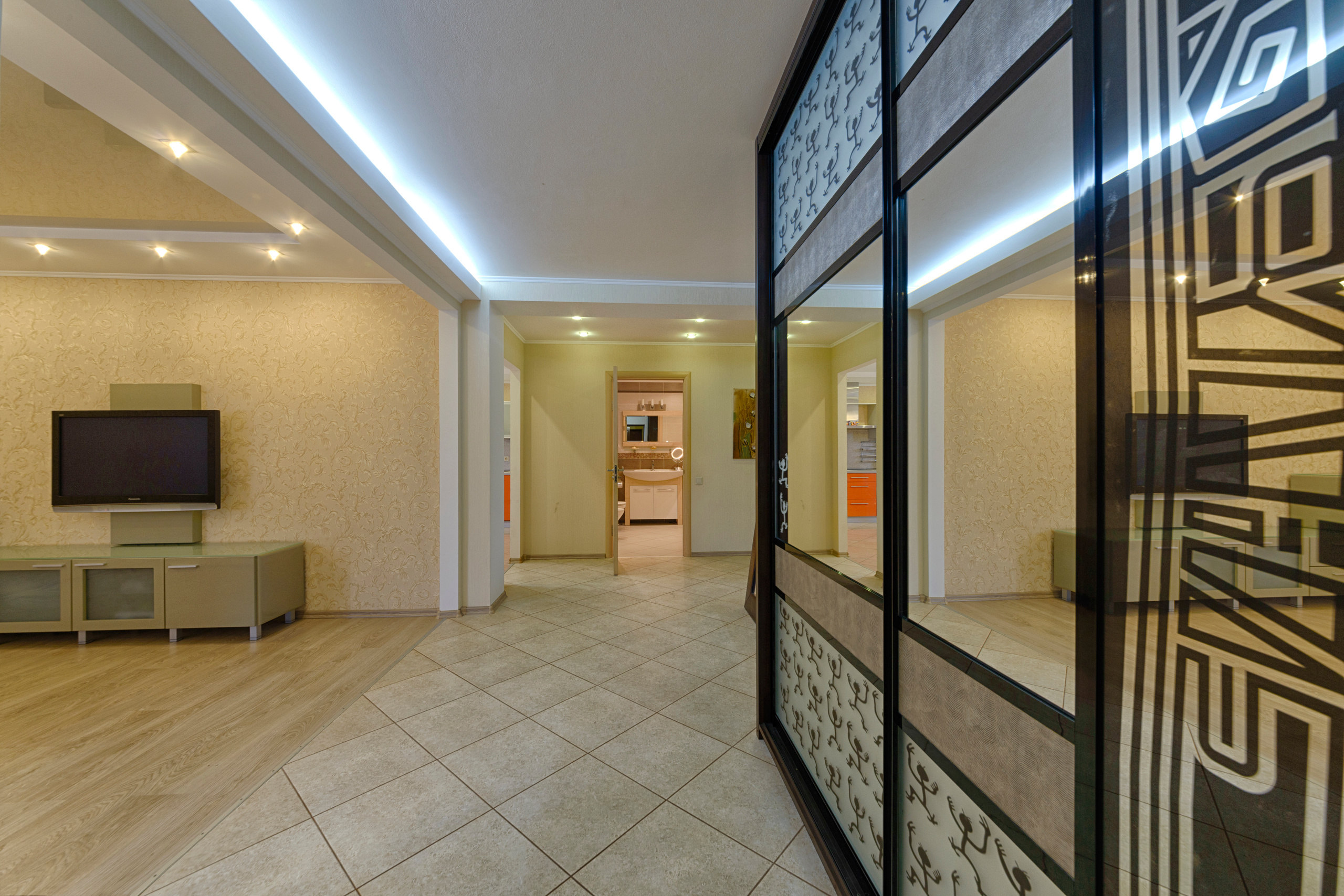 Апартаменты. Фотограф Платон Македонский