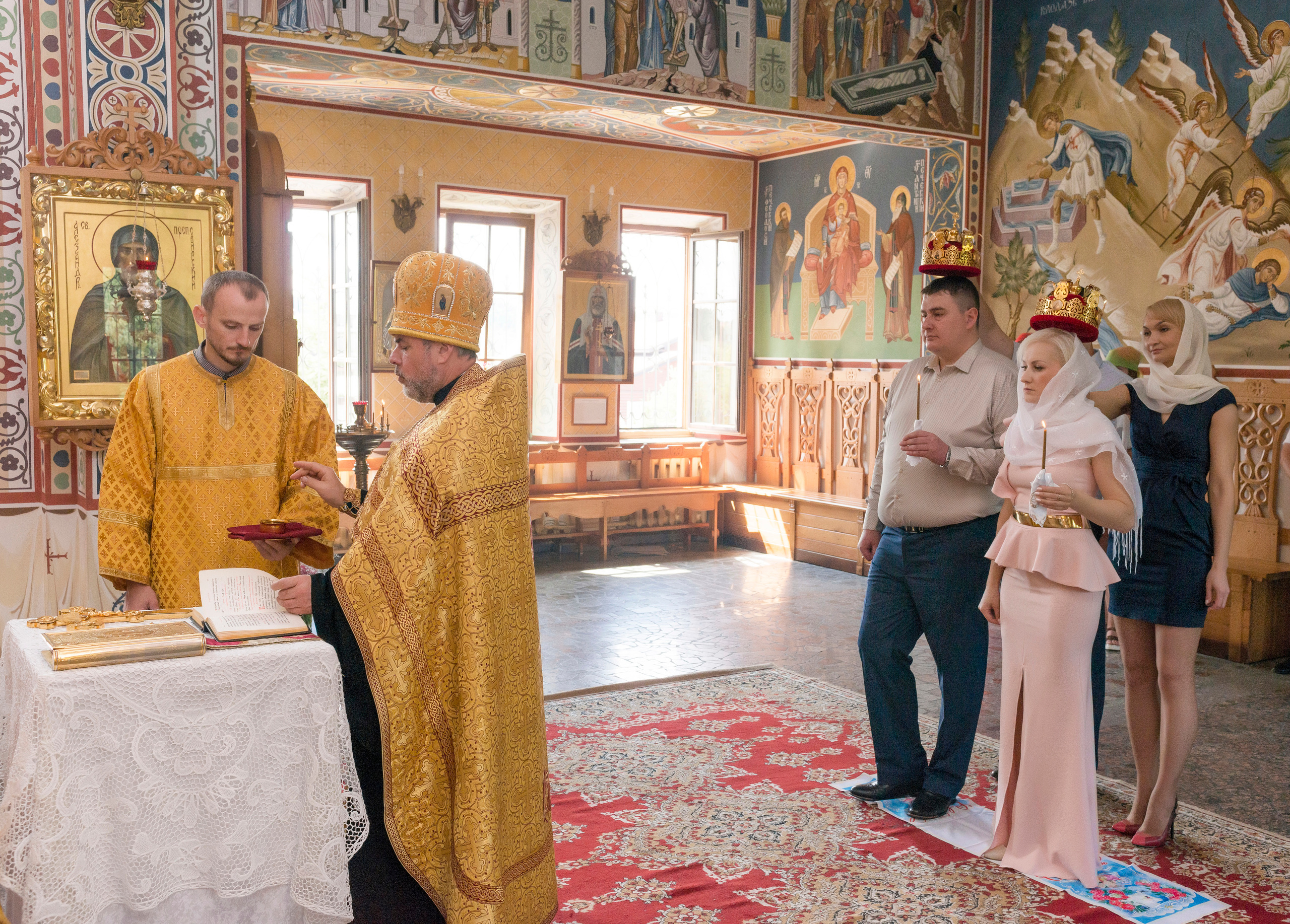 Венчание в Храме Рождества Пресвятой Богородицы. Фотограф Платон Македонский