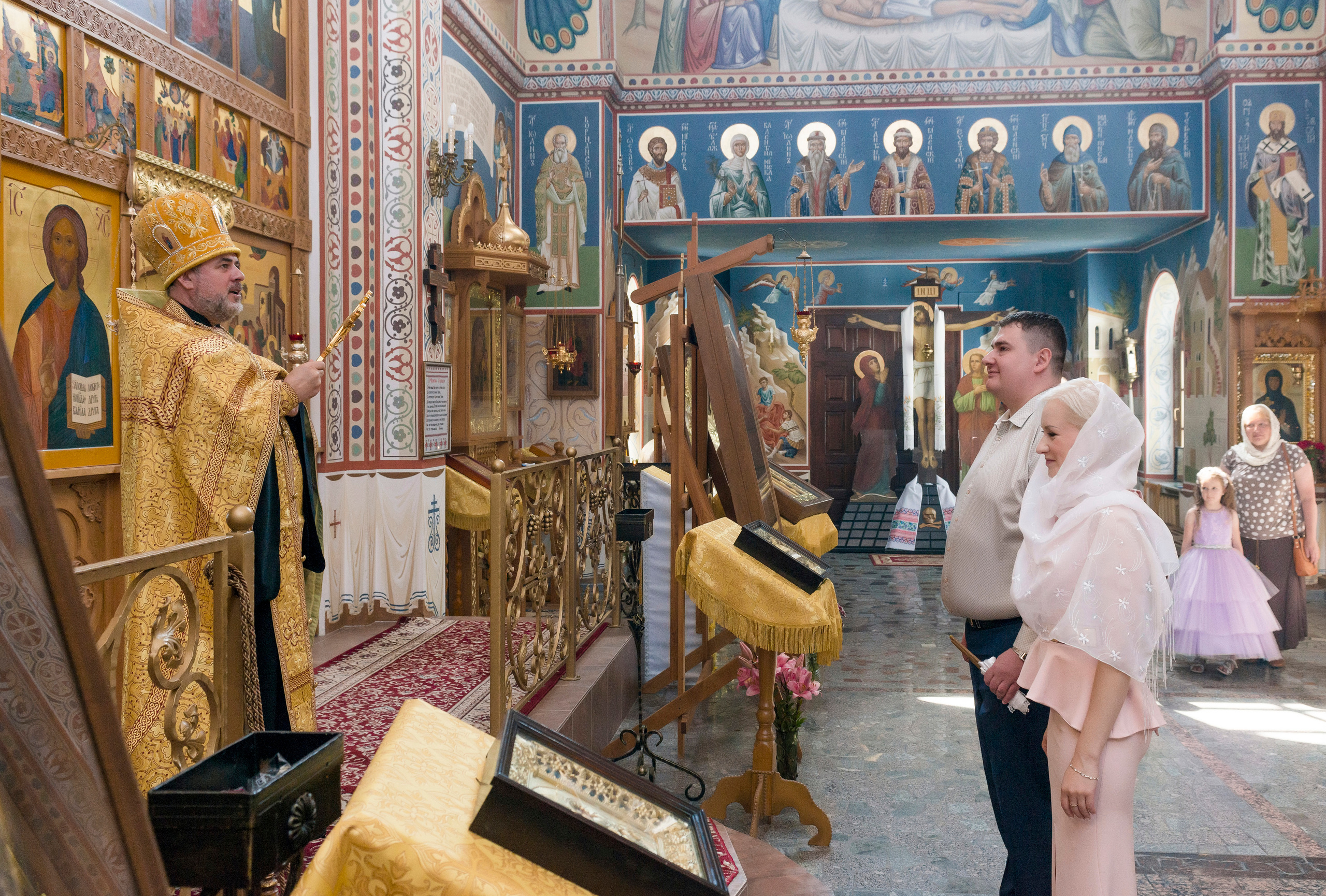 Венчание в Храме Рождества Пресвятой Богородицы. Фотограф Платон Македонский