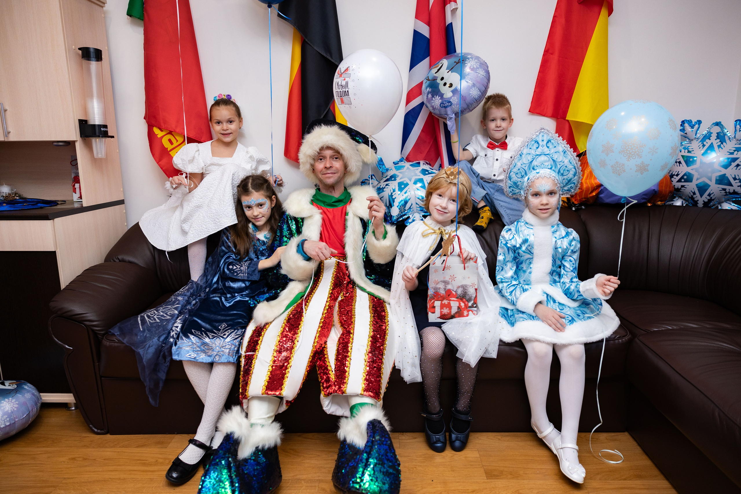 Новый год в школе английского языка. Фотограф/видеограф в Санкт-Петербурге Динара Гольдина