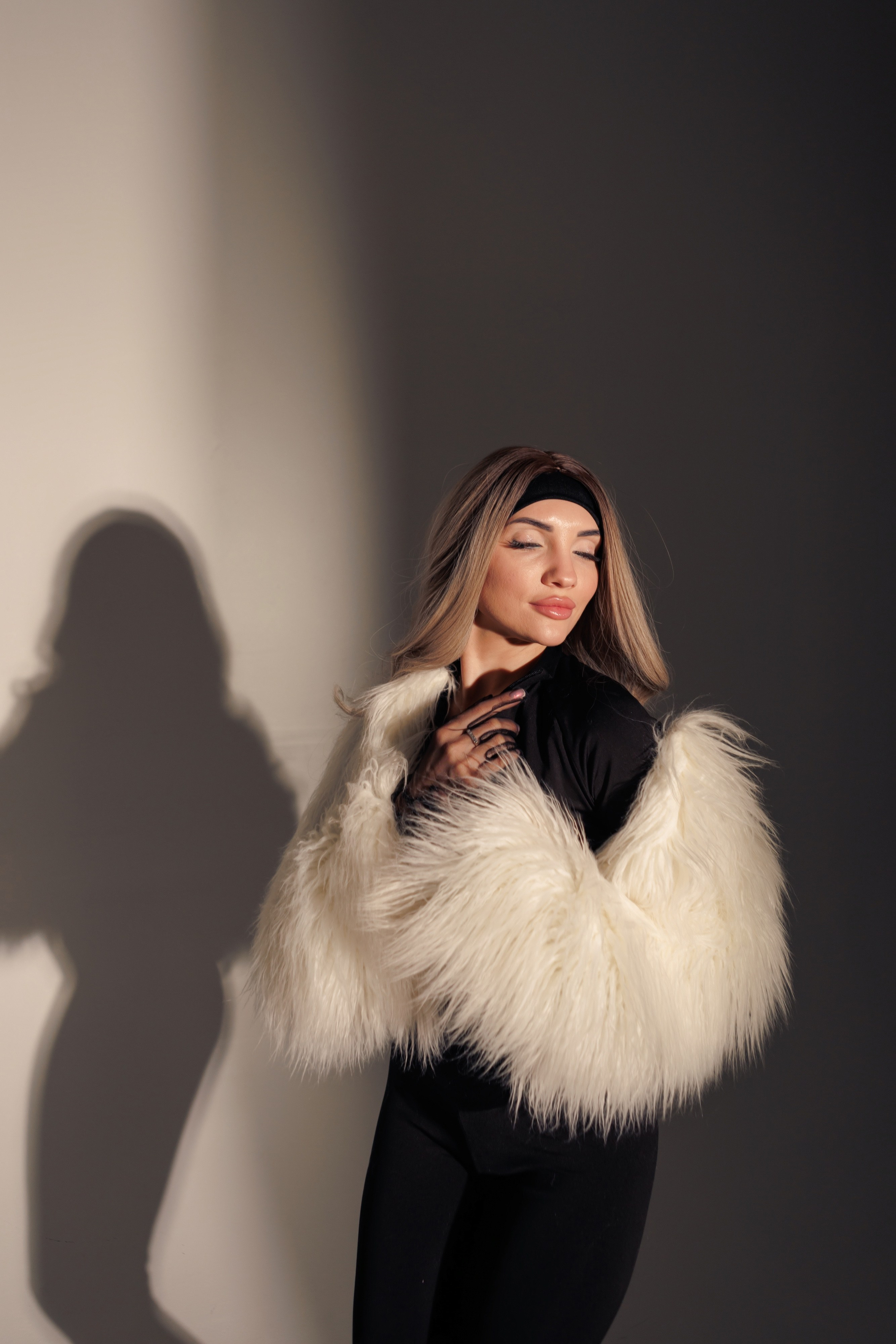 Женская фотосессия в студии с искусственным светом. Фотограф Валерия Горбунова Подольск Бутово Видное Щербинка