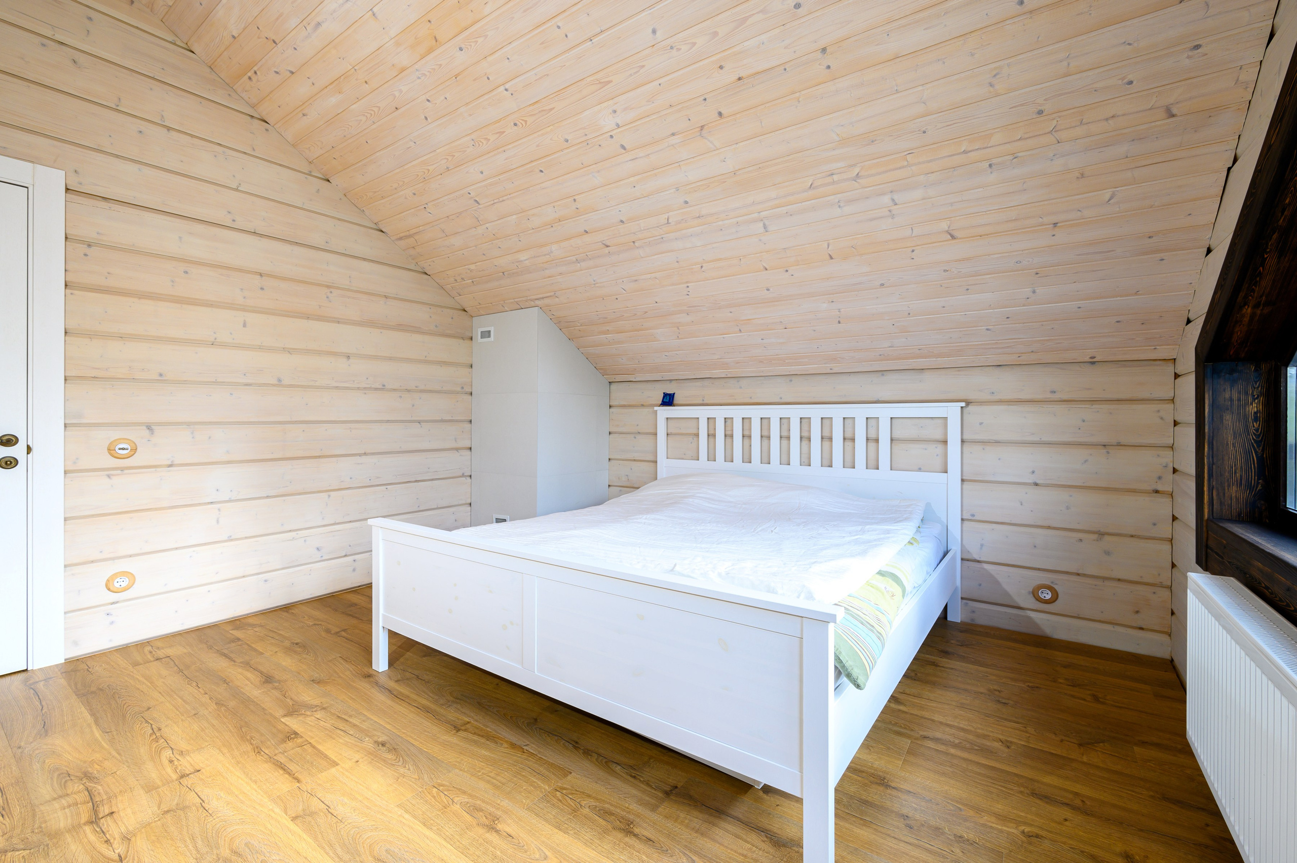 Дом на продажу в Ленинградской области. Интерьерный фотограф. Фото- видеосъемка недвижимости Санкт-Петербург