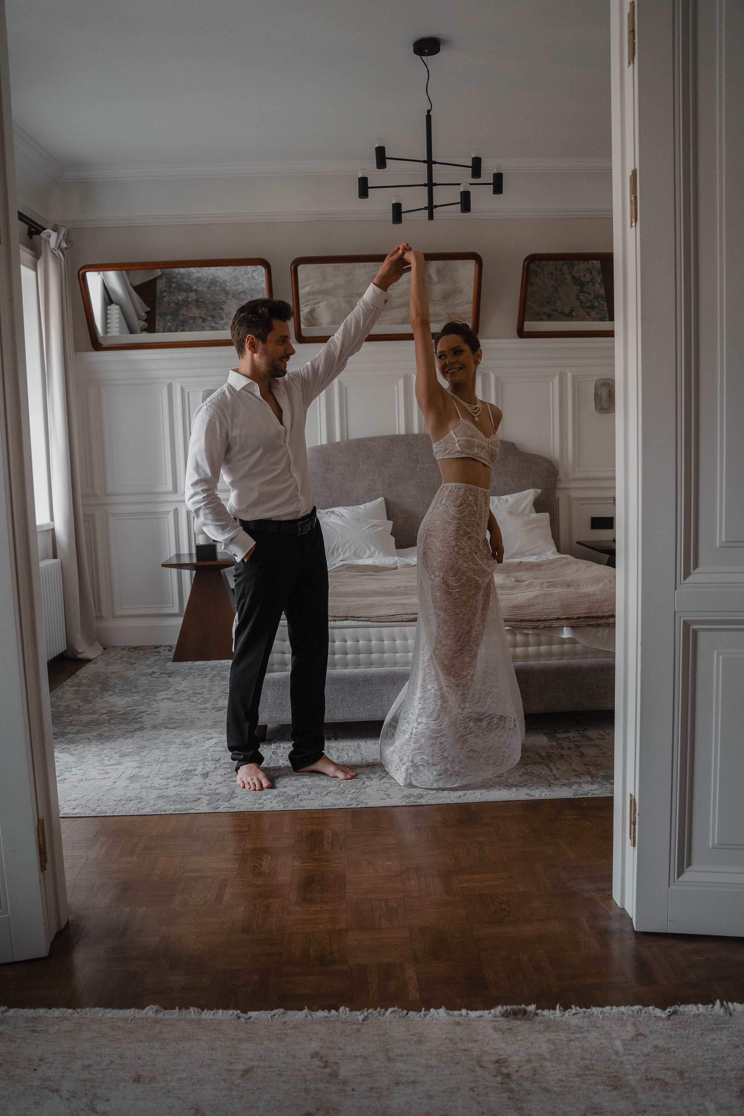 Совместные сборы в одной квартире…. Свадебный фотограф Казань Анастасия Доле