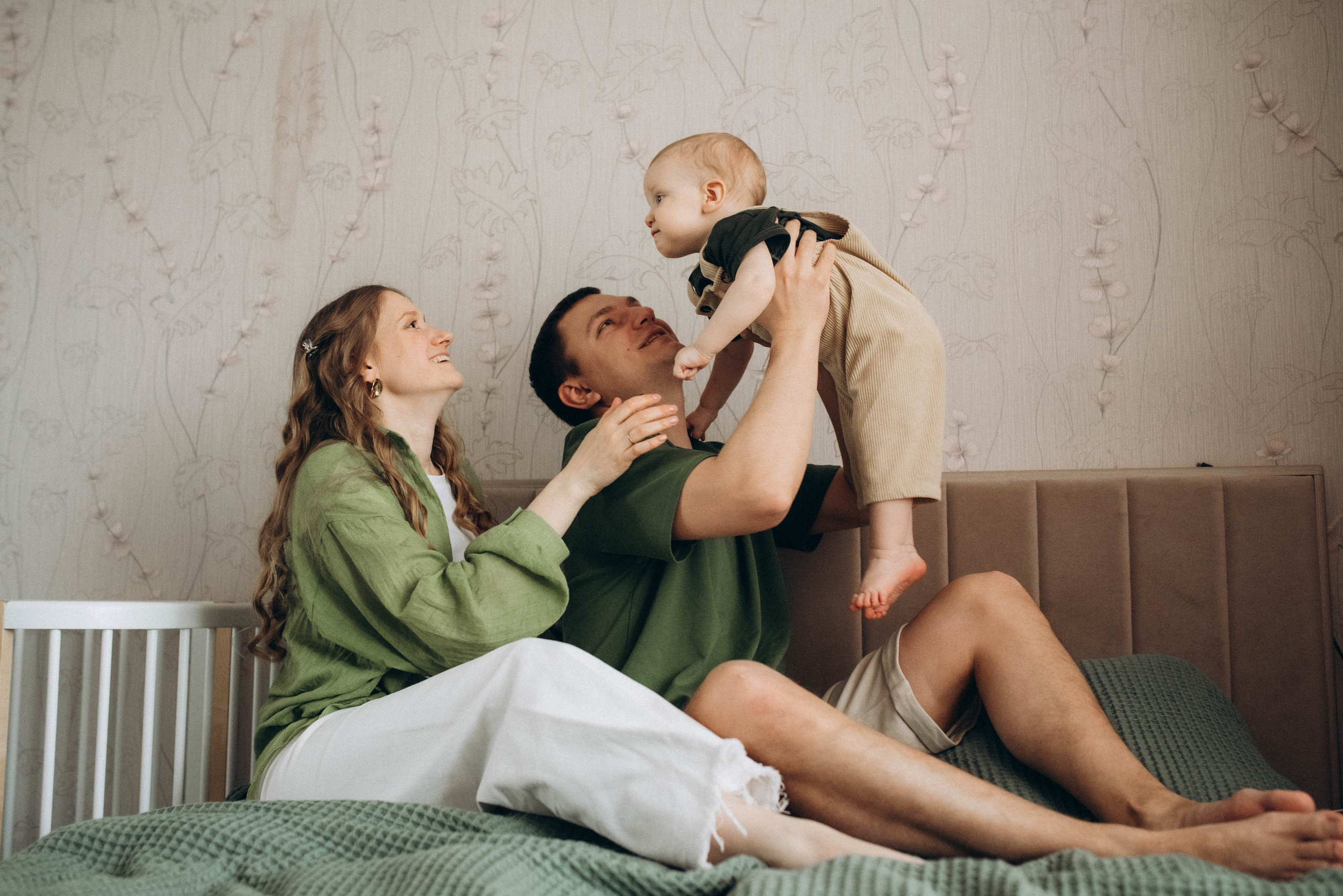 Семейная фотосессия ко дню рождения малыша. Семейный фотограф в Железнодорожном Масаева Елена