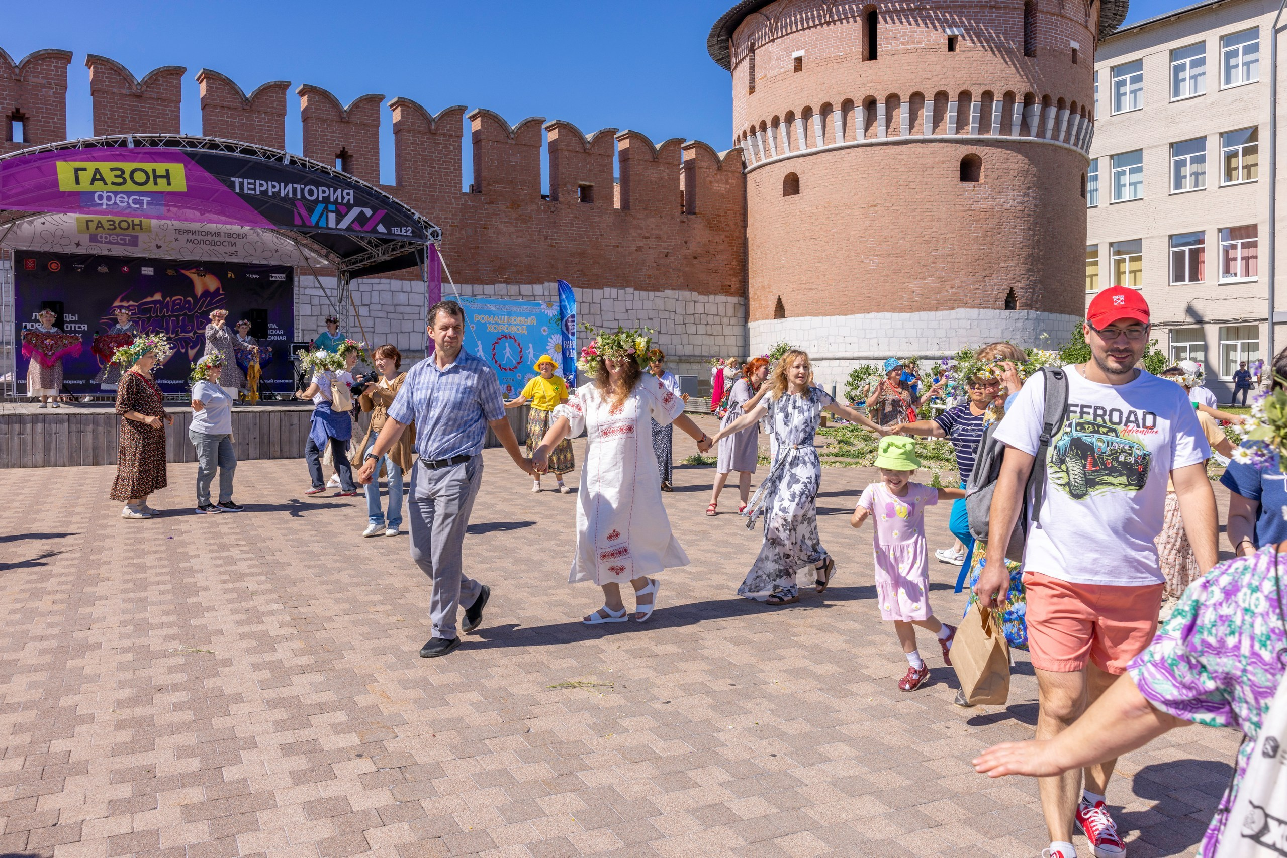 Фестиваль «Ромашковый хоровод». Северная ходьба. Фотограф в Туле Крупский АнДРей. Фотостудия «КАДР71» в Туле