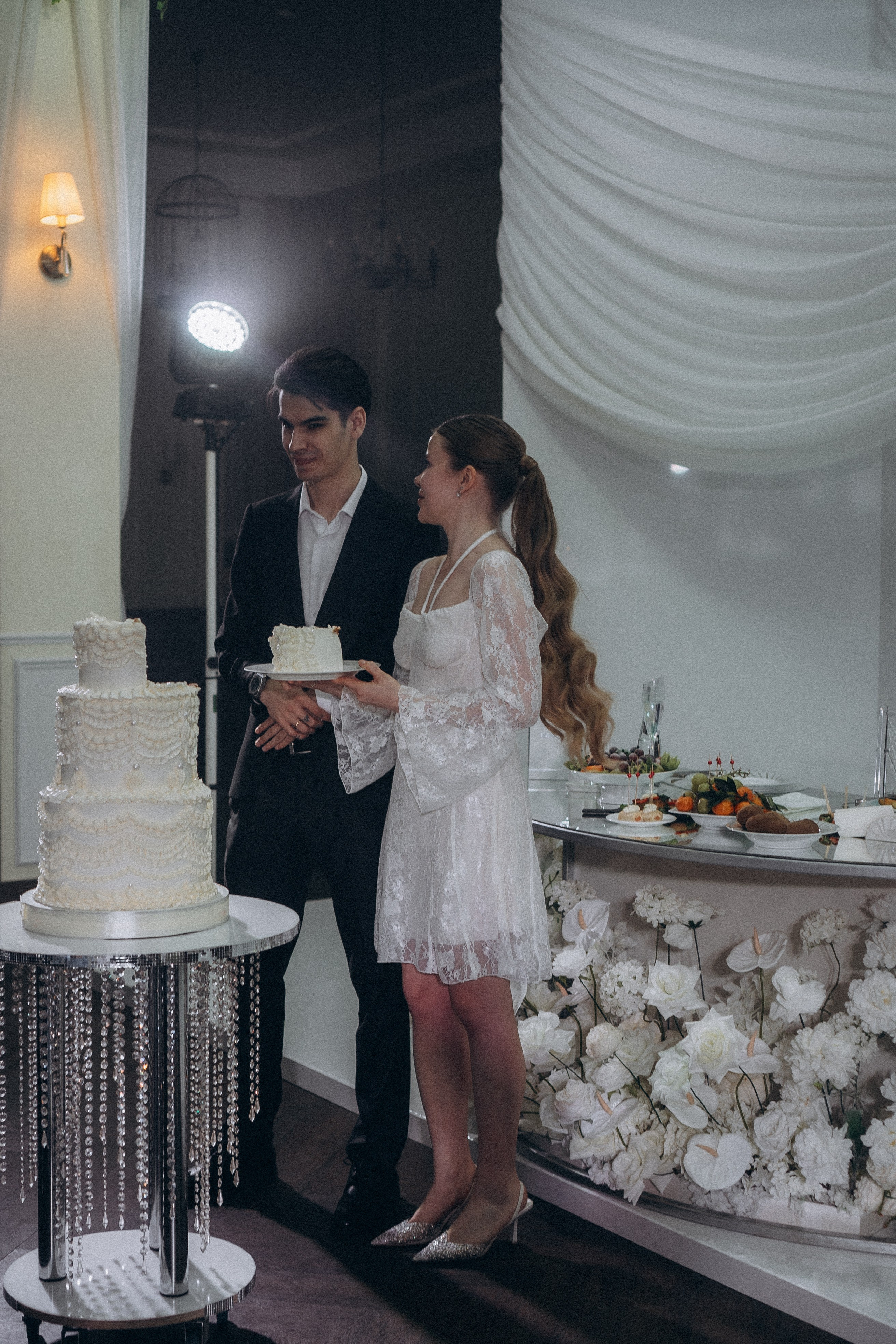 СВАДЕБНЫЙ ТОРТ. ФОТОСЕСИИЯ БАНКЕТА (СНЯТО В СИБИРЕ В НИЖНЕВАРТОВСКЕ). Профессиональный фотограф, Санкт-Петербург — Виктория Богомолова