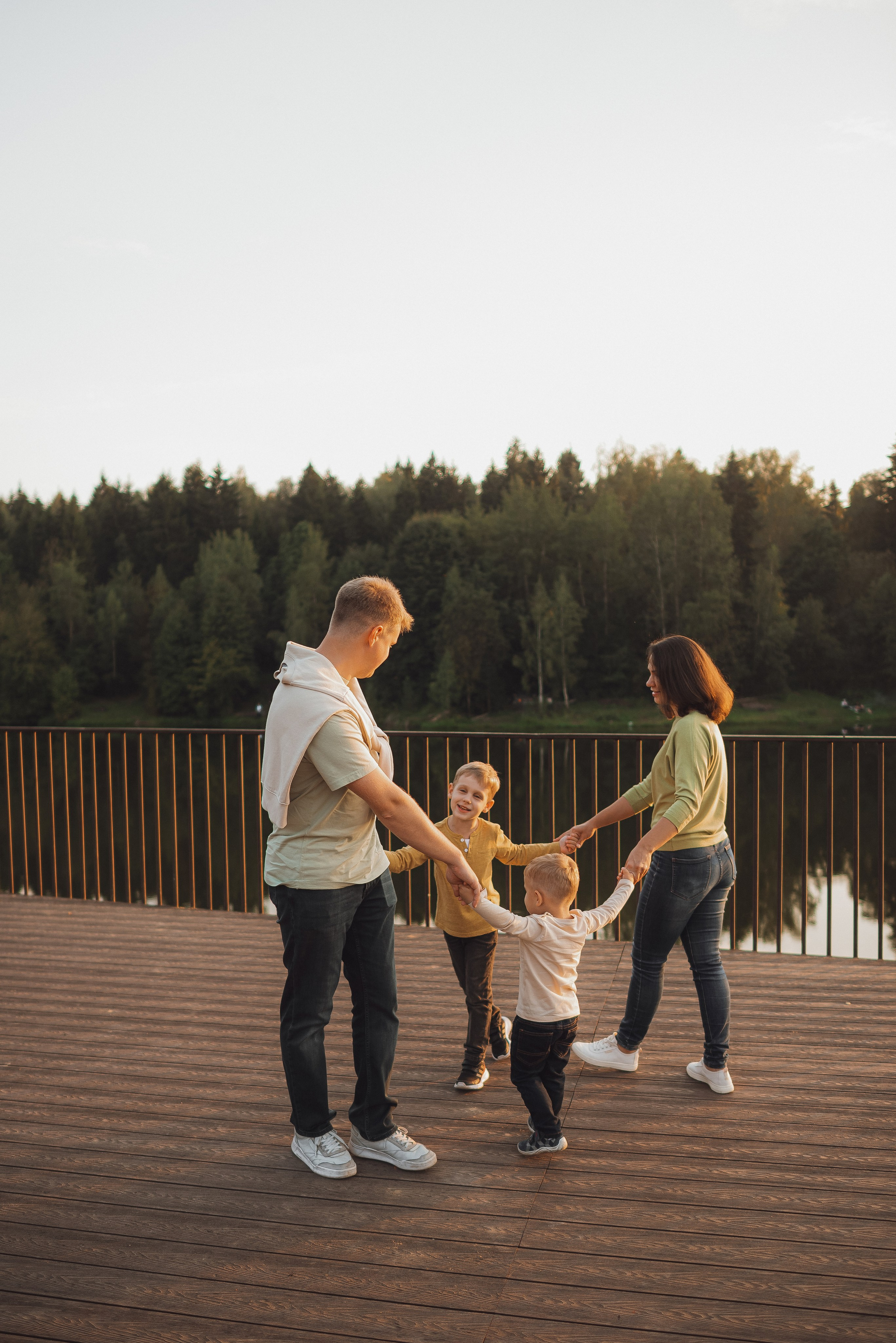 Семейная фотосессия на природе. Семейный и детский фотограф в Обнинске, Калуге, Москве