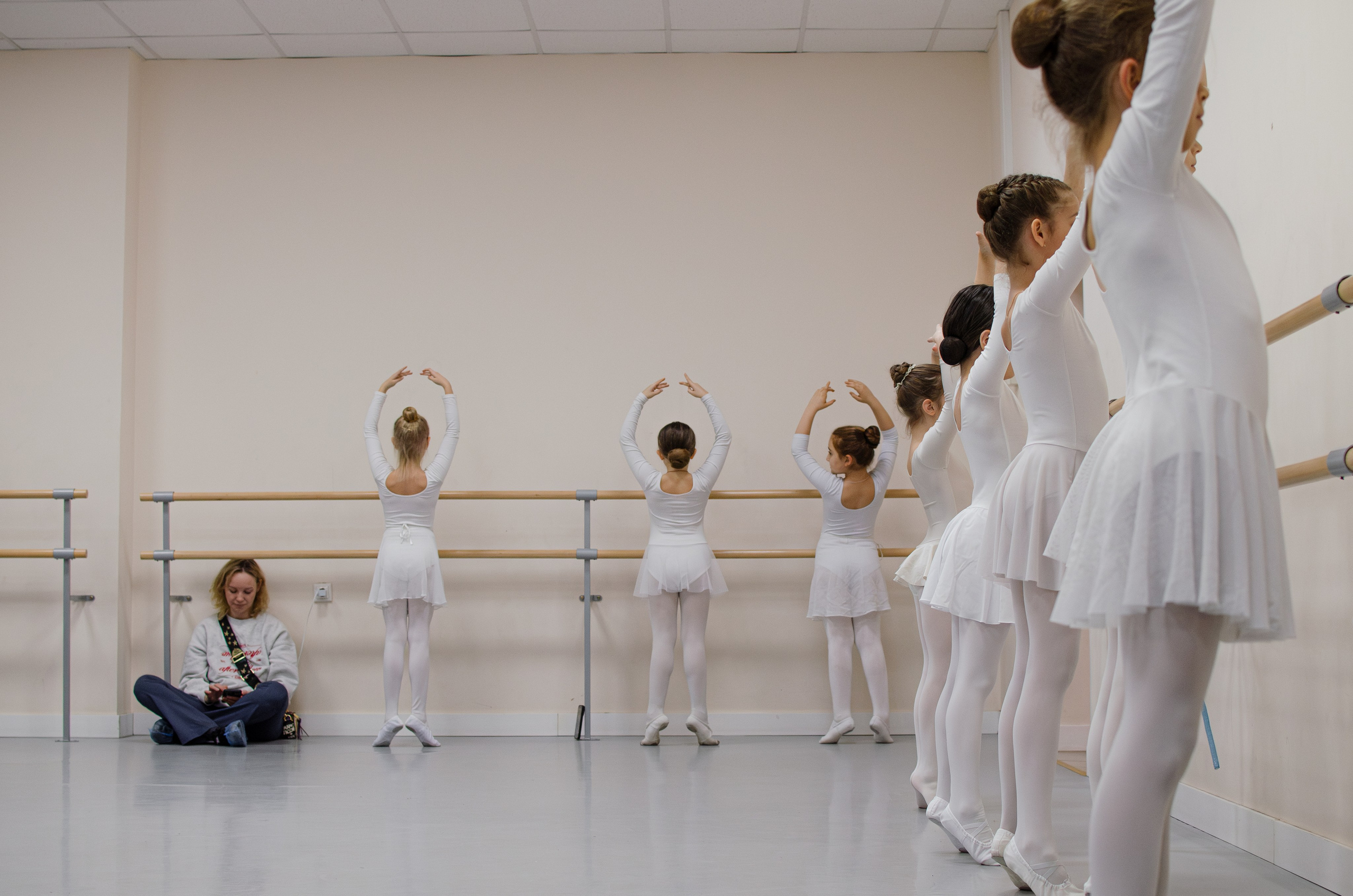 Хореографический коллектив «Русская тройка». Открытый урок младшей группы. Портретный и репортажный фотограф в Санкт-Петербурге Варвара Жукова