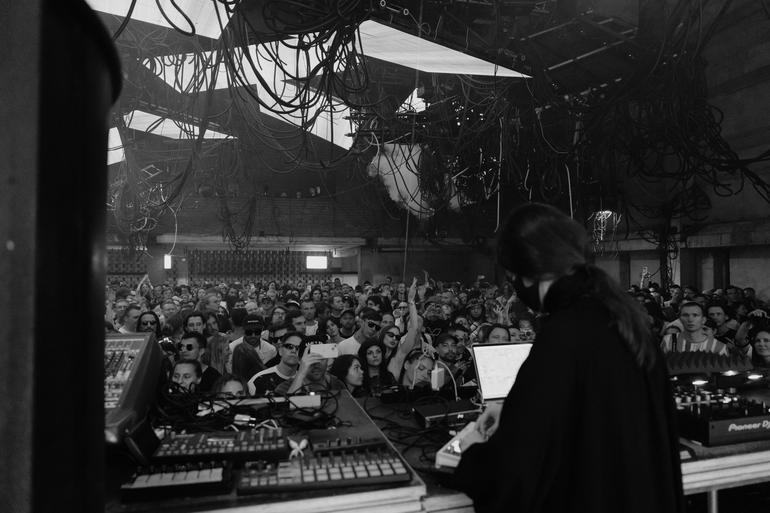 Outline 2024. @tomrus: Рустам Шагиморданов — фотограф