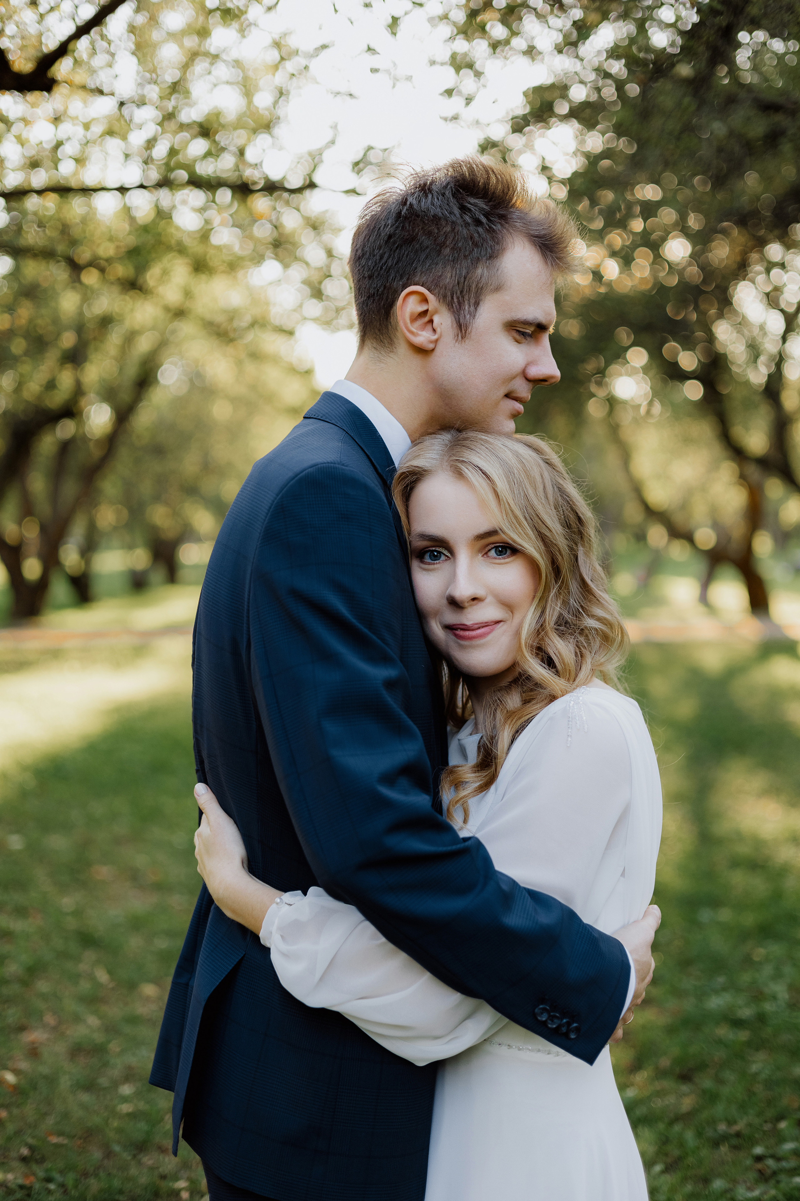 Свадебная фотосъёмка. Шипиловский ЗАГС, парк Коломенское. Портретный и семейный фотограф в Москве Мария Рослякова