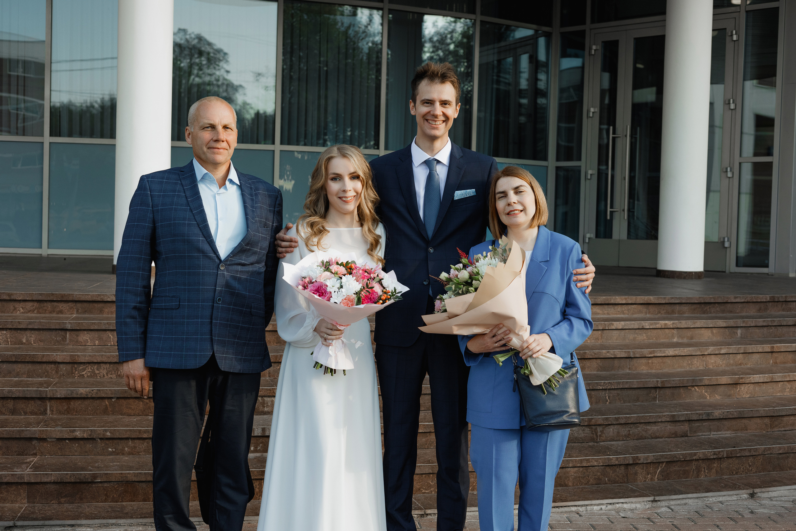 Свадебная фотосъёмка. Шипиловский ЗАГС, парк Коломенское. Портретный и семейный фотограф в Москве Мария Рослякова