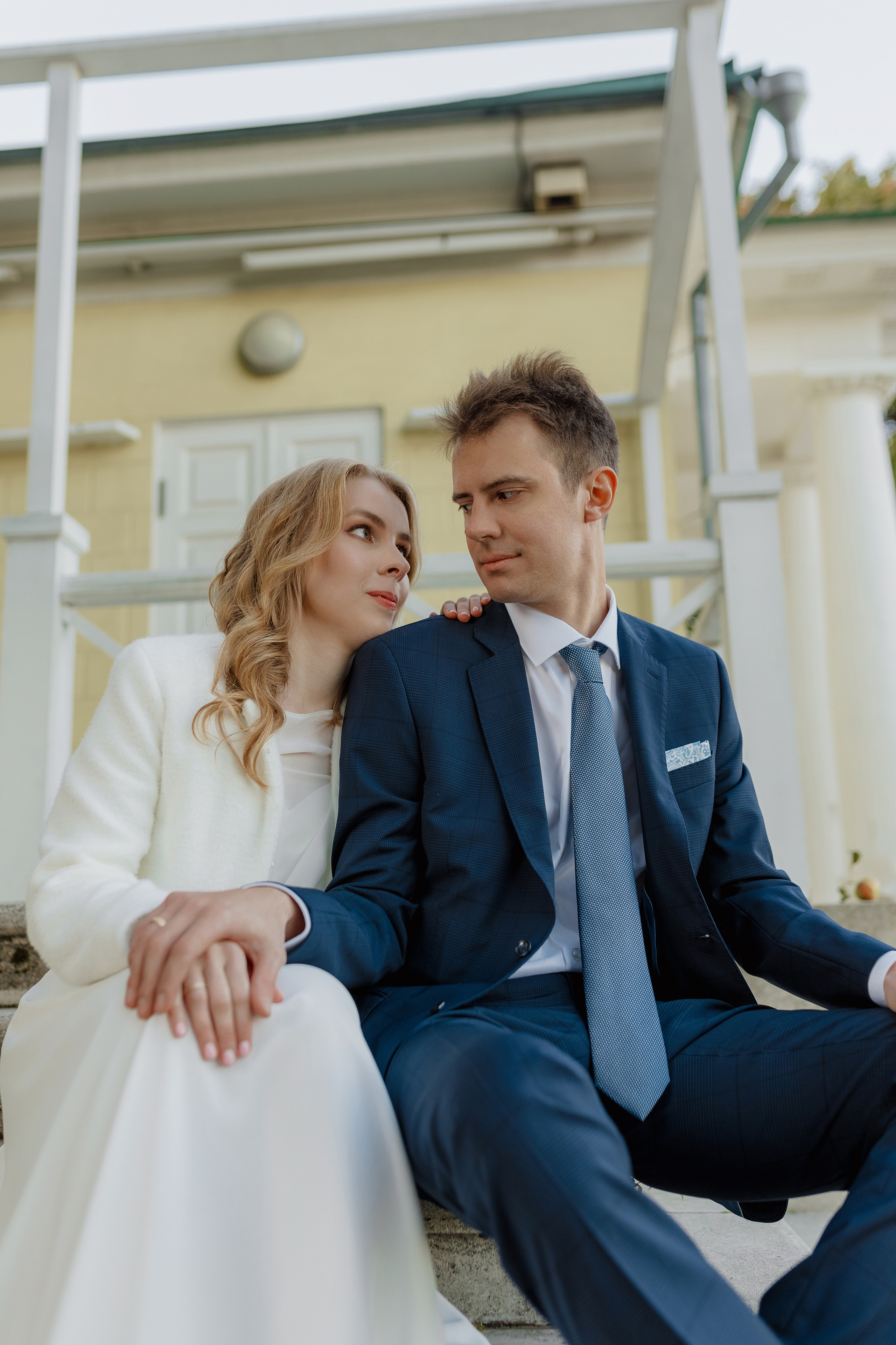 Свадебная фотосъёмка. Шипиловский ЗАГС, парк Коломенское. Портретный и семейный фотограф в Москве Мария Рослякова