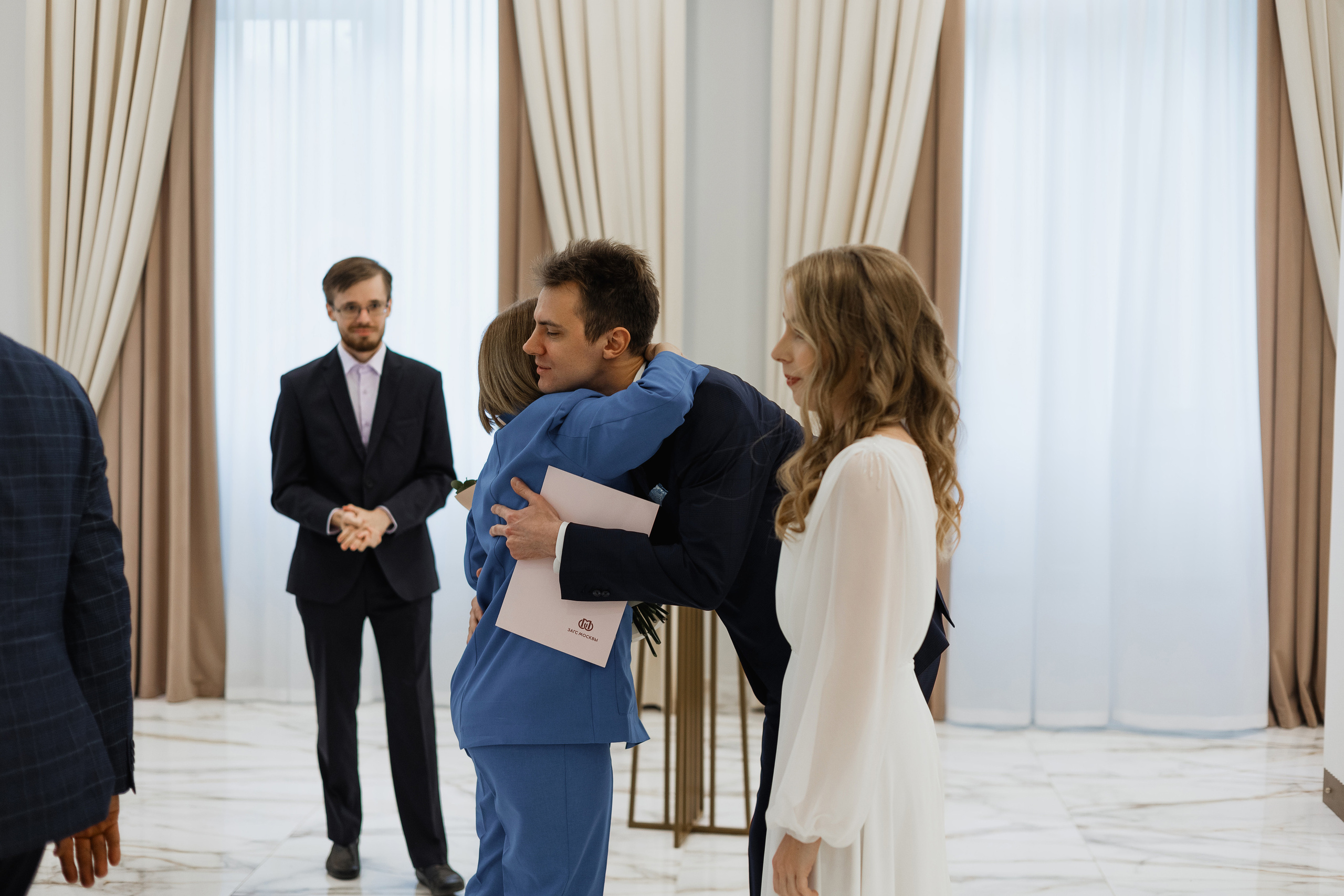 Свадебная фотосъёмка. Шипиловский ЗАГС, парк Коломенское. Портретный и семейный фотограф в Москве Мария Рослякова