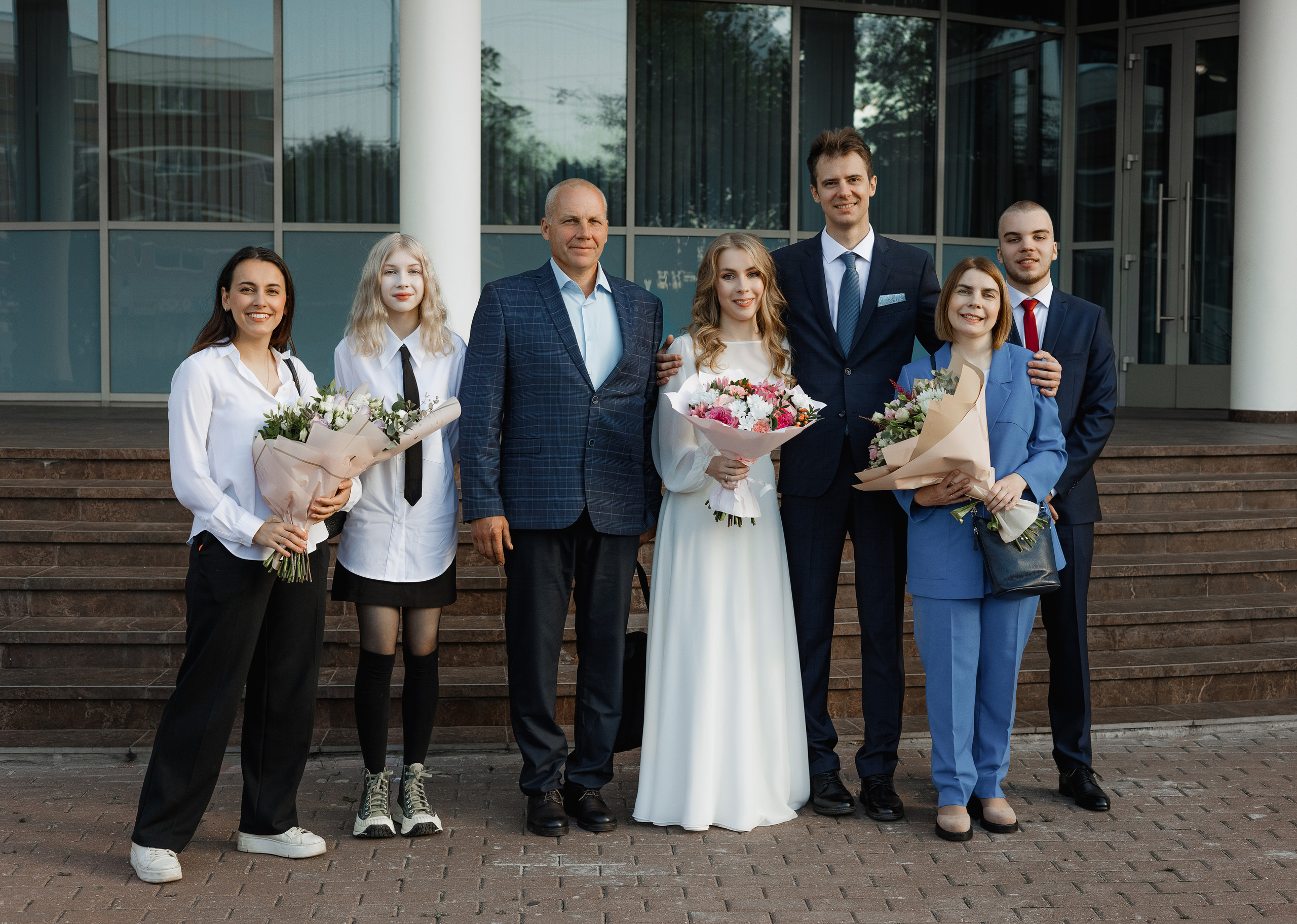 Свадебная фотосъёмка. Шипиловский ЗАГС, парк Коломенское. Портретный и семейный фотограф в Москве Мария Рослякова