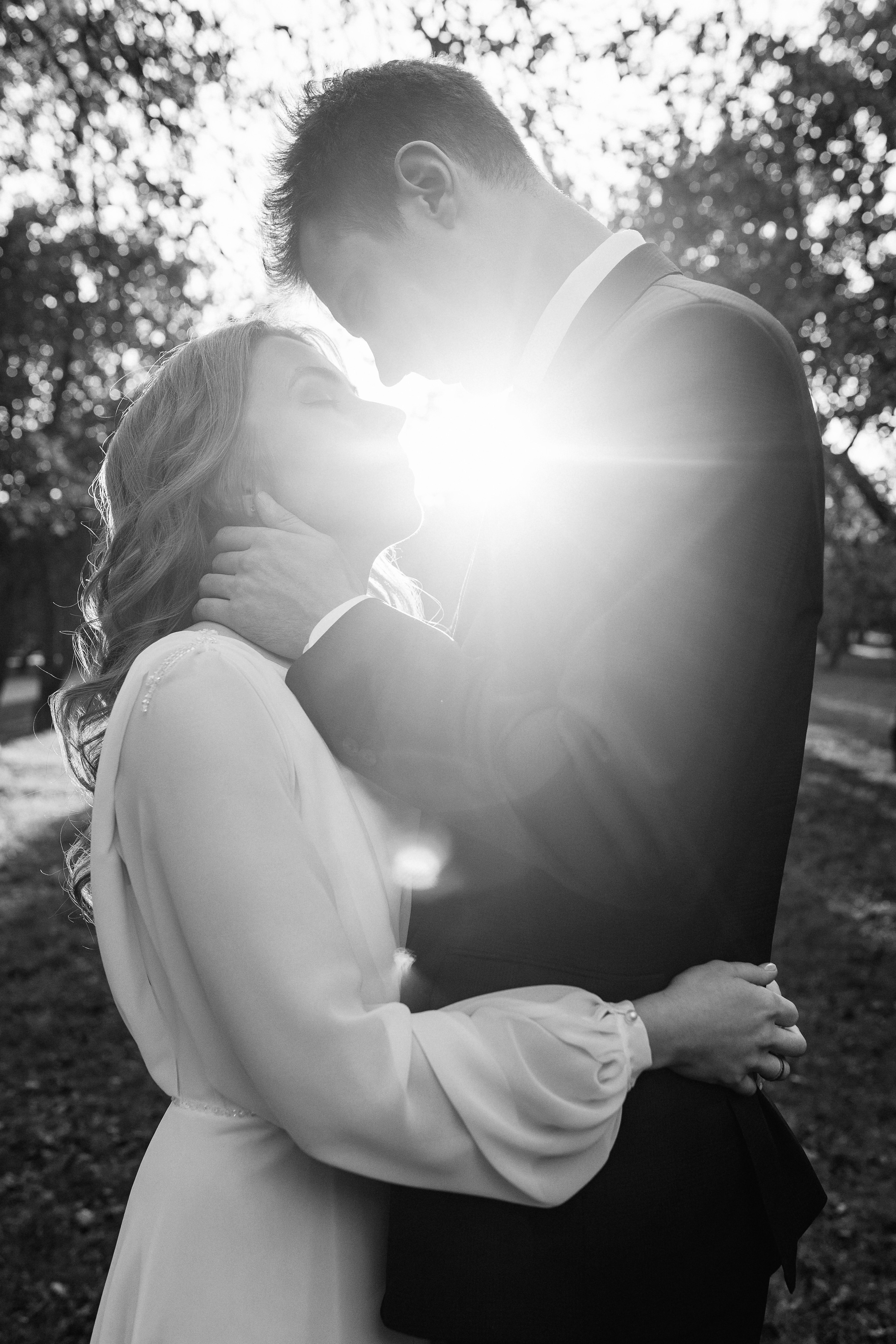 Свадебная фотосъёмка. Шипиловский ЗАГС, парк Коломенское. Портретный и семейный фотограф в Москве Мария Рослякова