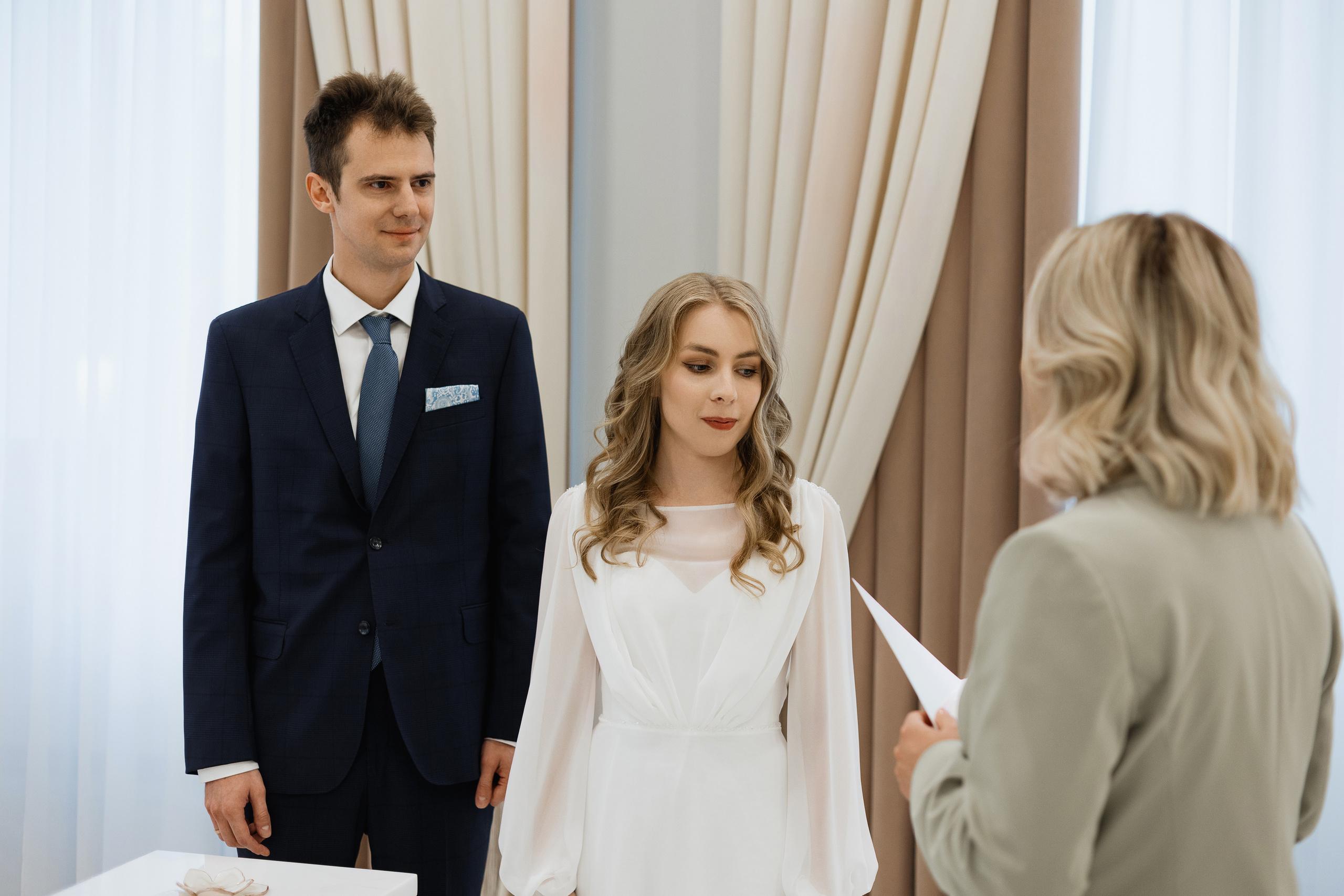 Свадебная фотосъёмка. Шипиловский ЗАГС, парк Коломенское. Портретный и семейный фотограф в Москве Мария Рослякова