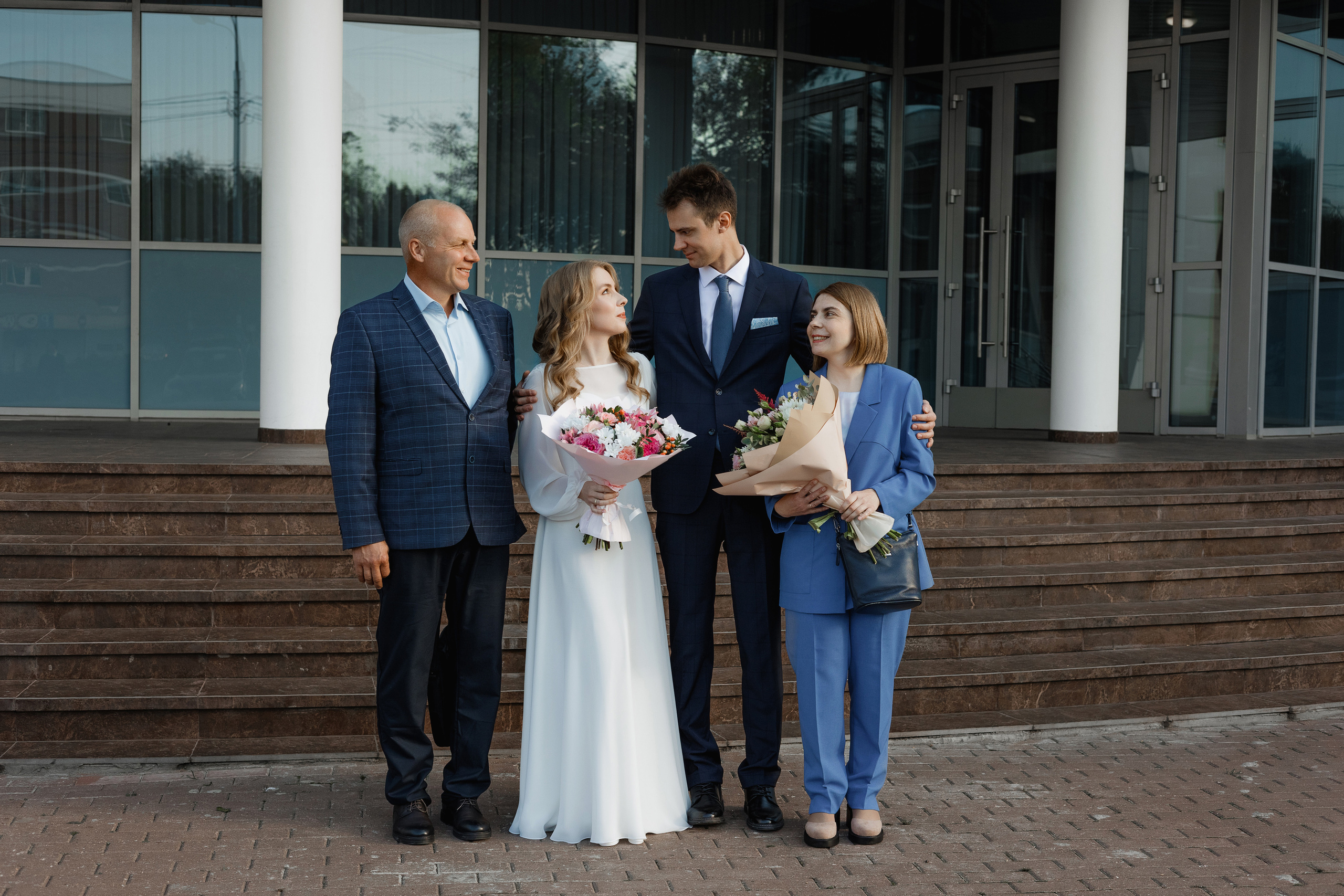 Свадебная фотосъёмка. Шипиловский ЗАГС, парк Коломенское. Портретный и семейный фотограф в Москве Мария Рослякова