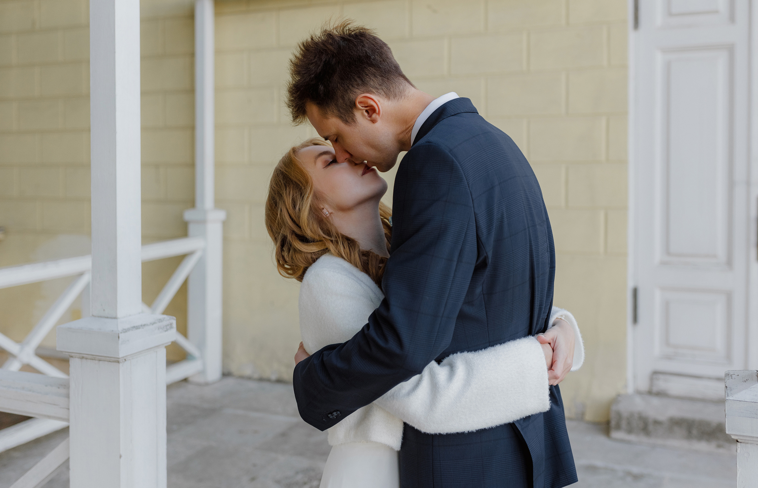 Свадебная фотосъёмка. Шипиловский ЗАГС, парк Коломенское. Портретный и семейный фотограф в Москве Мария Рослякова