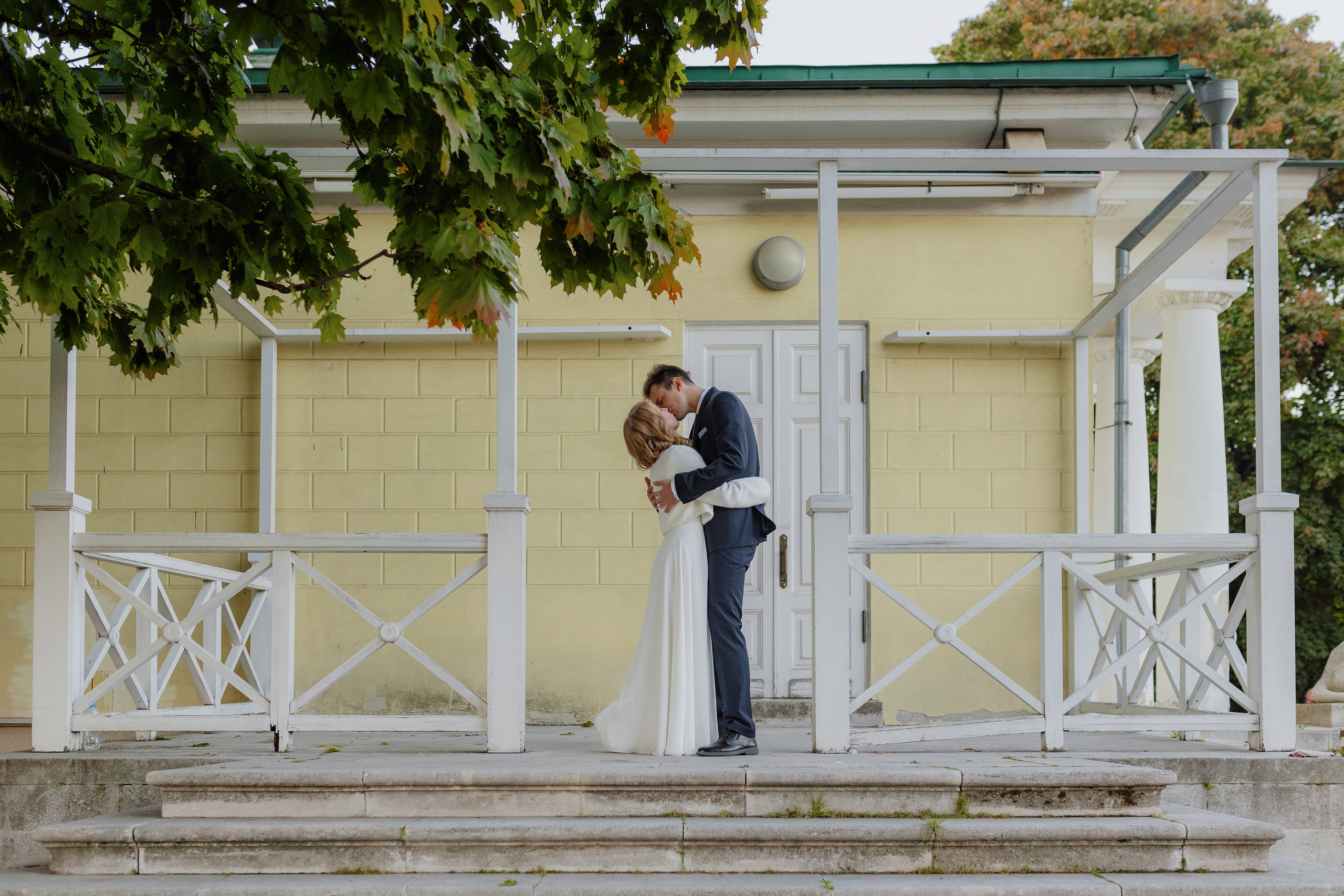Свадебная фотосъёмка. Шипиловский ЗАГС, парк Коломенское. Портретный и семейный фотограф в Москве Мария Рослякова