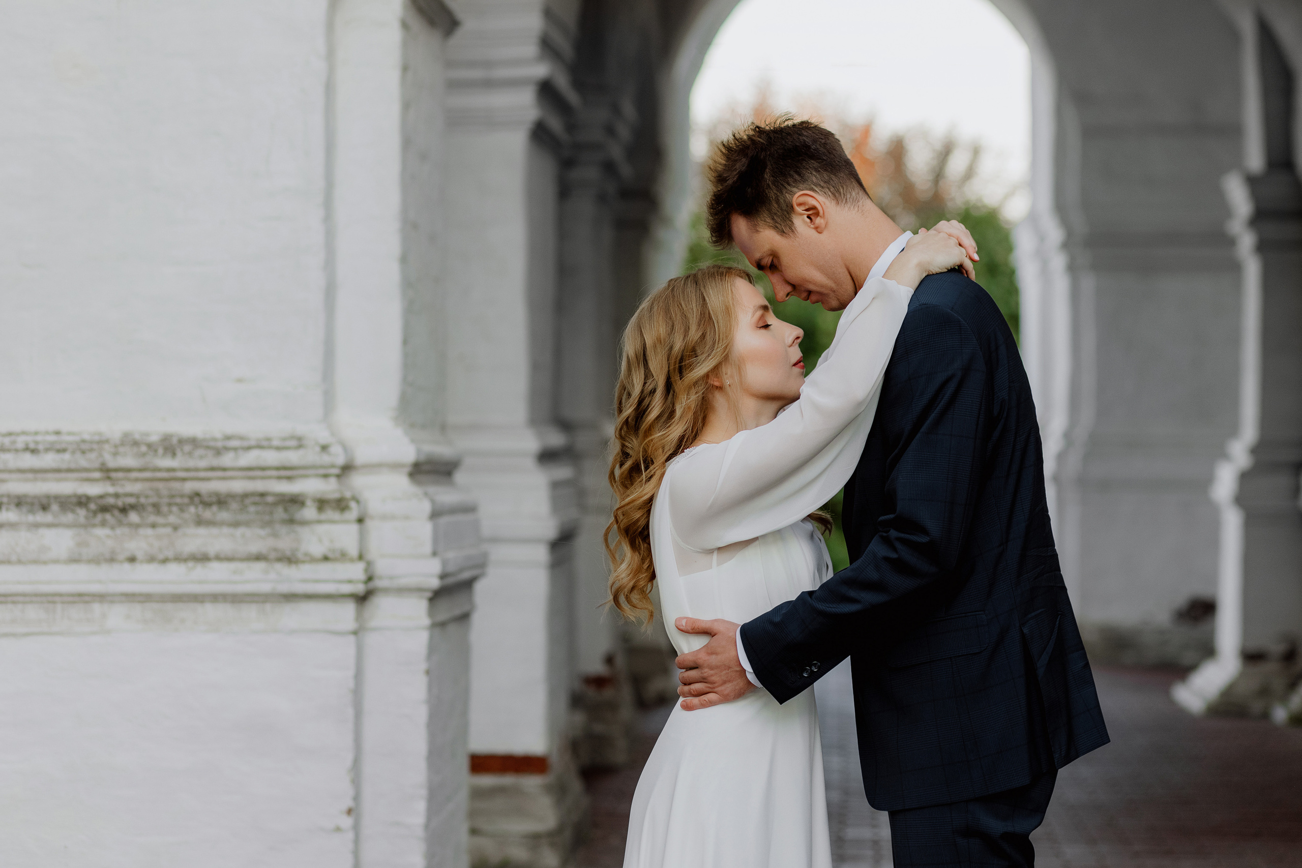 Свадебная фотосъёмка. Шипиловский ЗАГС, парк Коломенское. Портретный и семейный фотограф в Москве Мария Рослякова