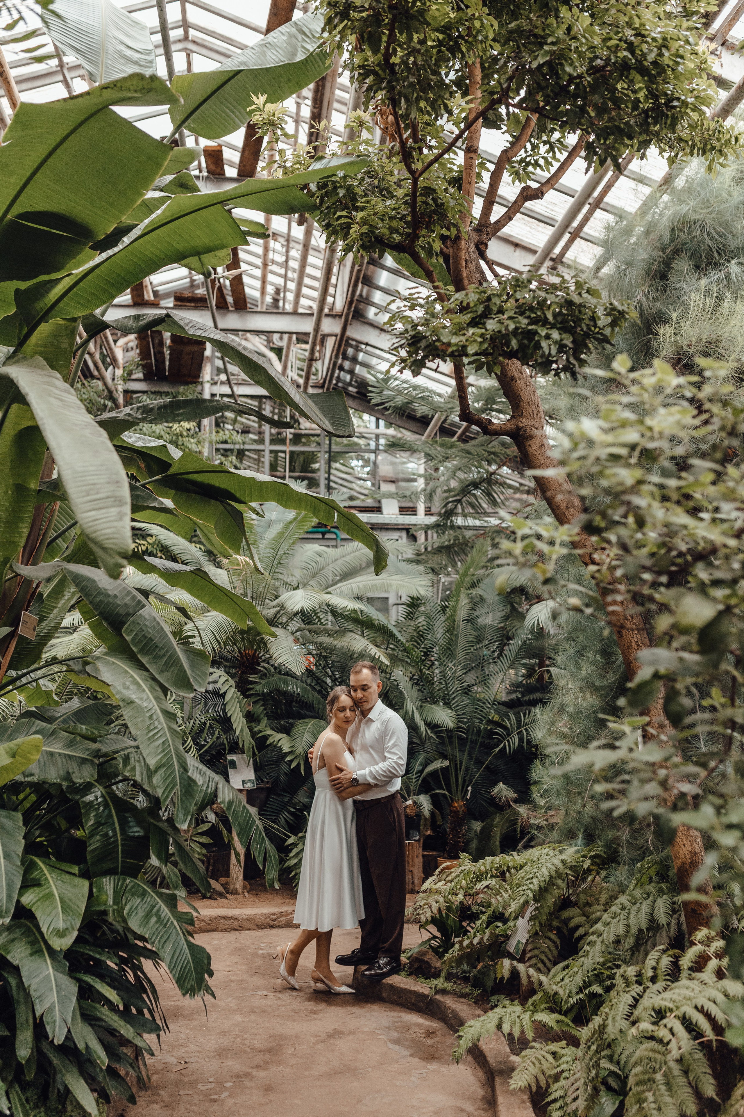 Свадебная фотосессия в оранжерее в Москве