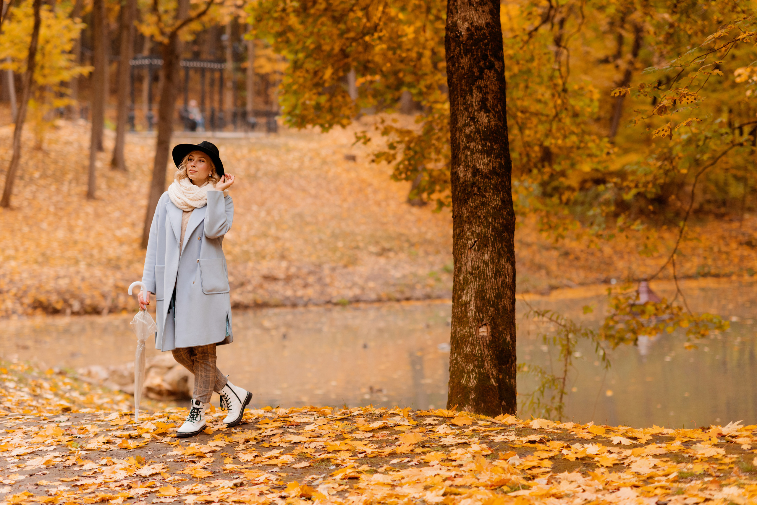 Софья в осеннем парке. Профессиональный фотограф. Портрет, семья, дети