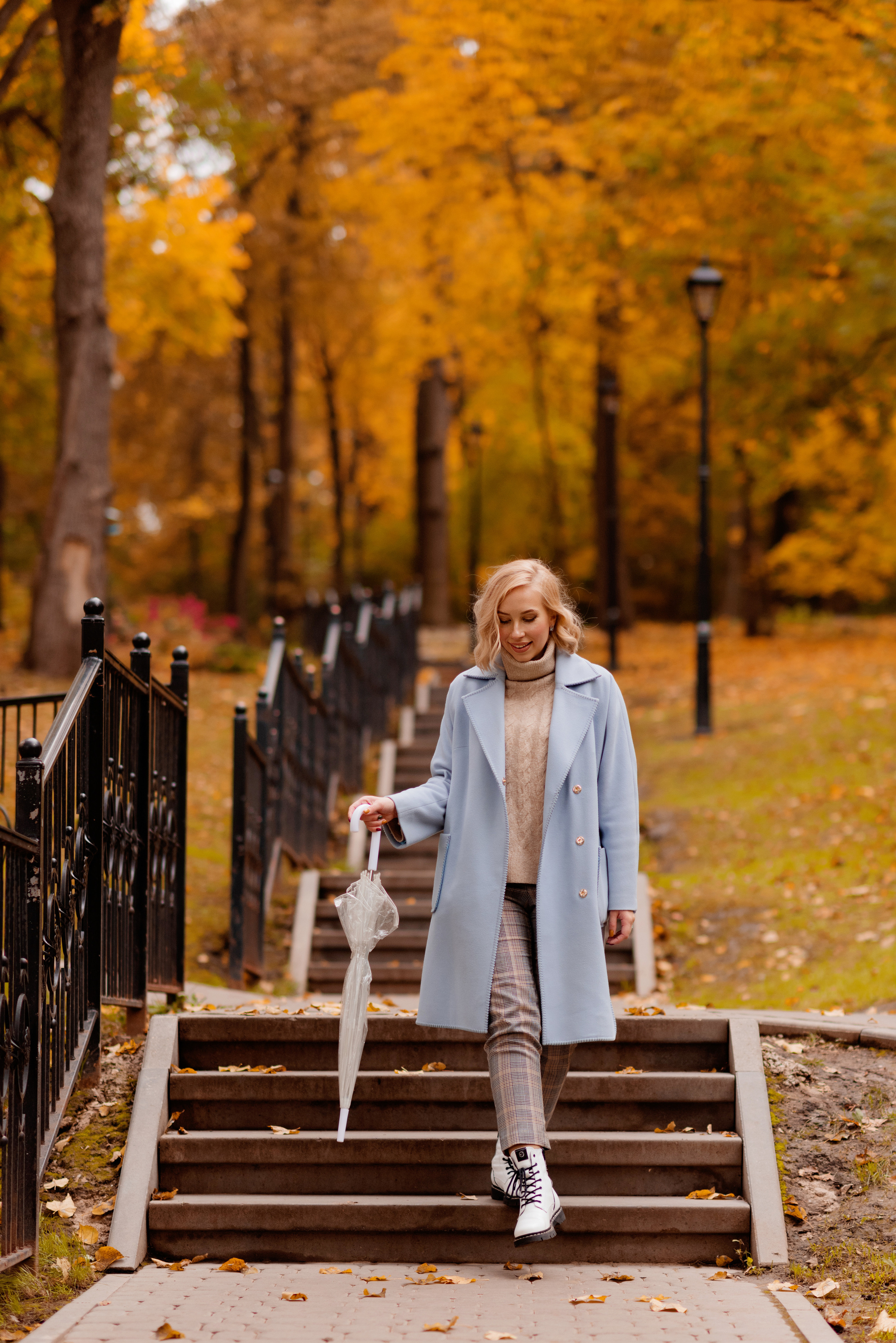 Софья в осеннем парке. Профессиональный фотограф. Портрет, семья, дети