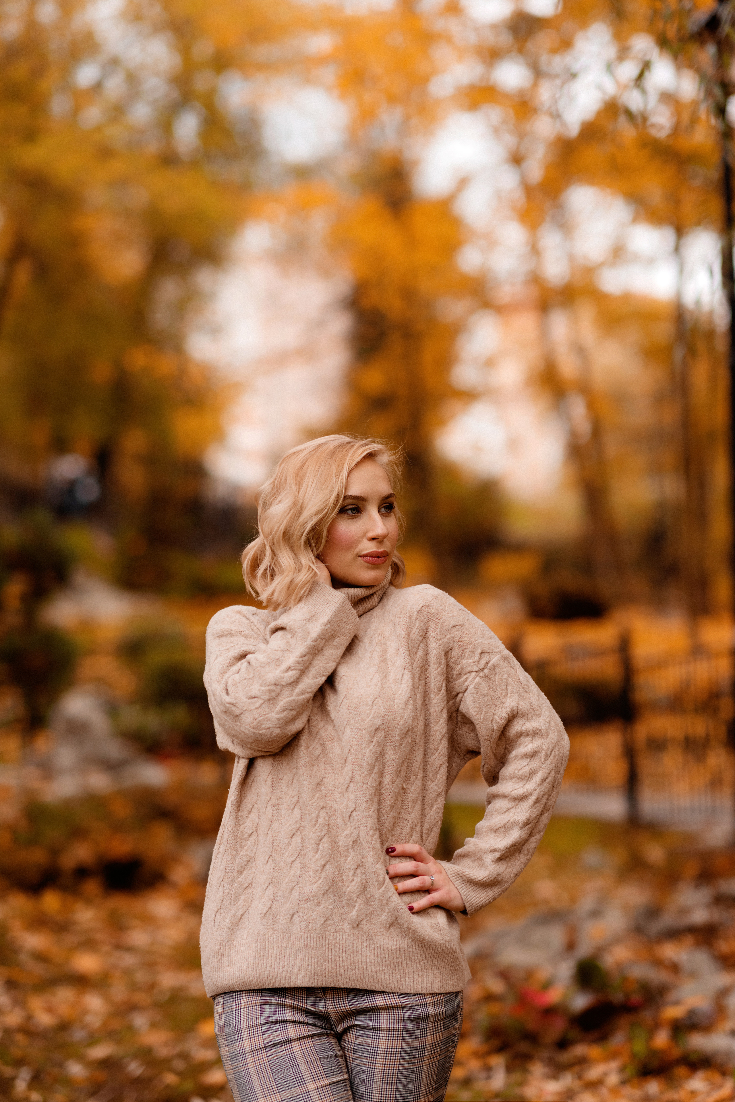 Софья в осеннем парке. Профессиональный фотограф. Портрет, семья, дети