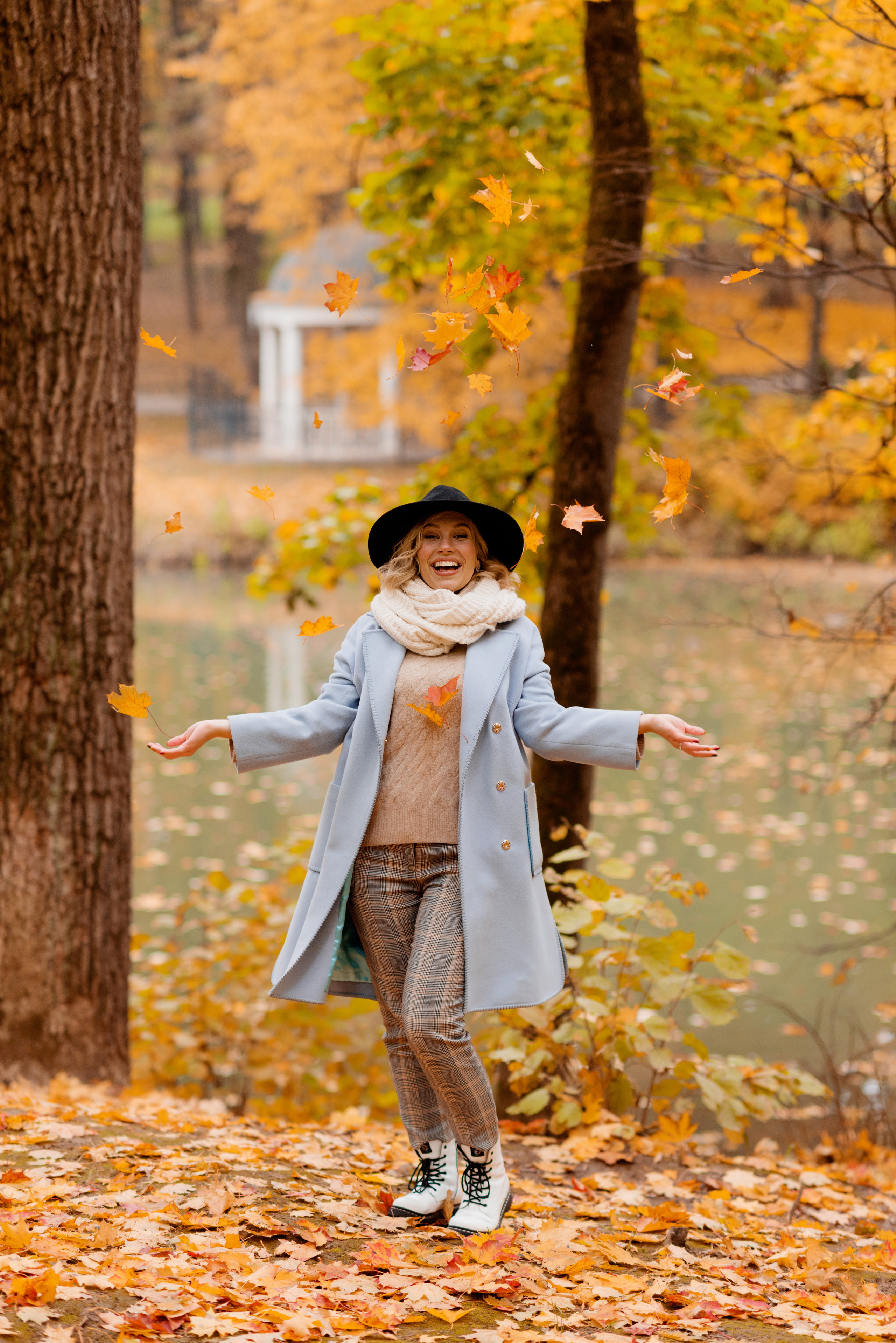 Софья в осеннем парке. Профессиональный фотограф. Портрет, семья, дети