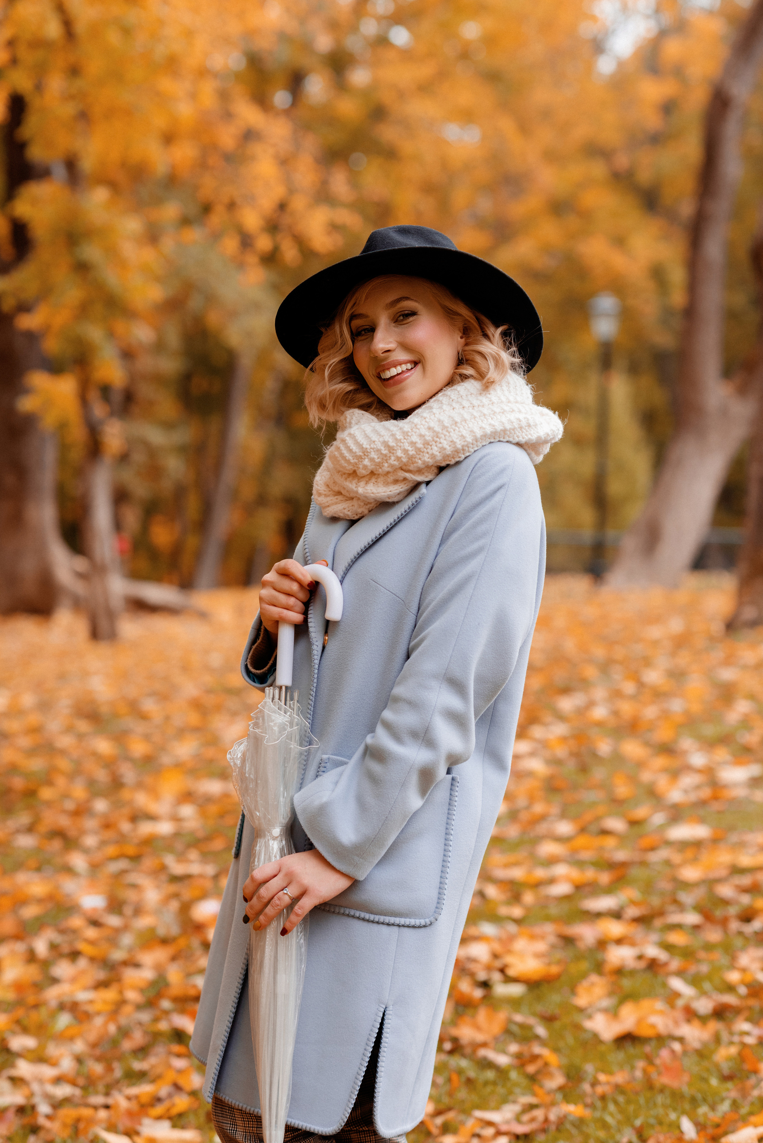 Софья в осеннем парке. Профессиональный фотограф. Портрет, семья, дети