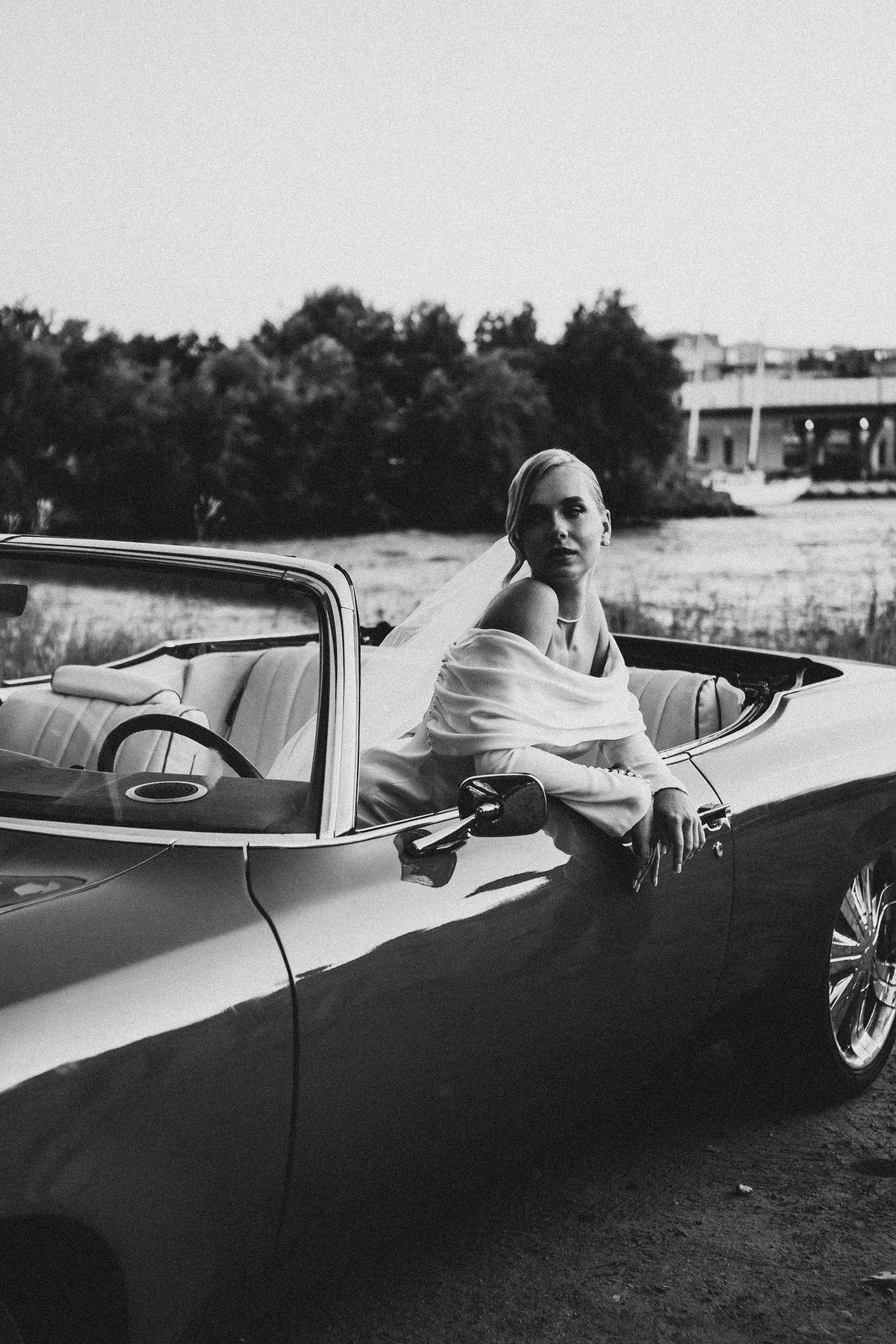 СВАДЕБНАЯ СЬЕМКА ВОЗЛЕ МСОТА БЕТАНКУРА НА КАБРИОЛЕТЕ. Профессиональный фотограф, Санкт-Петербург — Виктория Богомолова