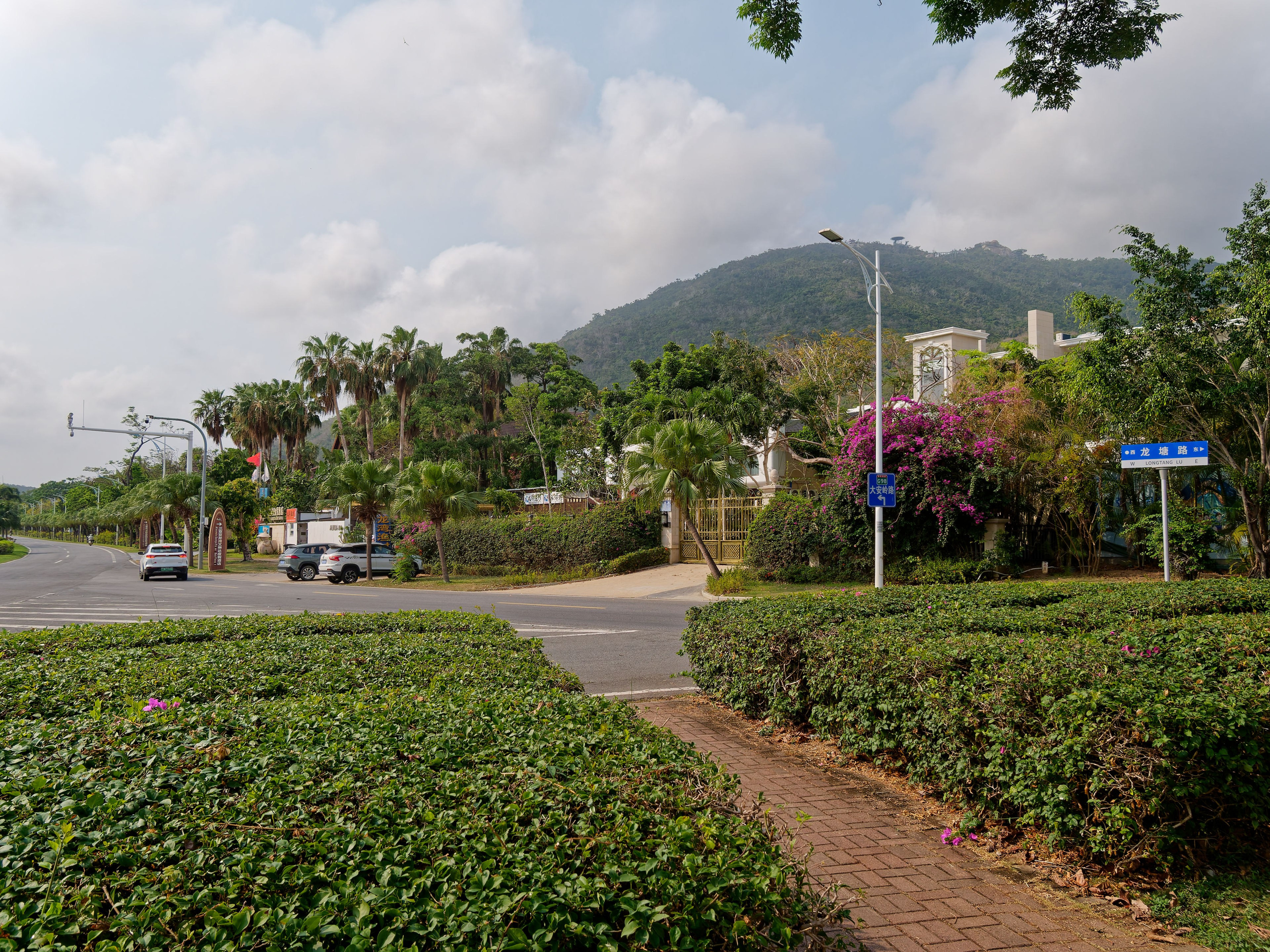 Хайнань 2026, улицы Ялунвань и Саньи. Фотопрогулки по Миру