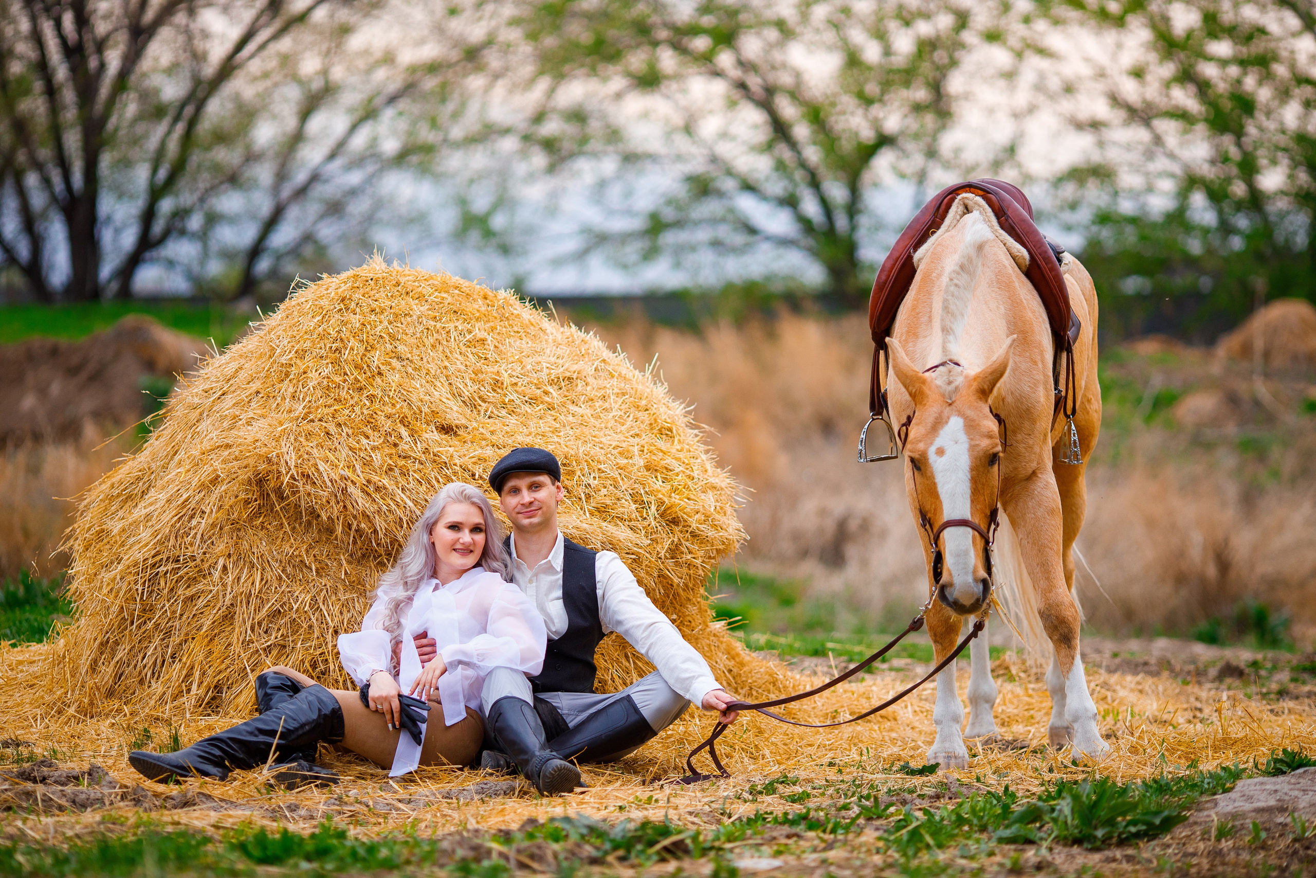 LoveStory с лошадью в Алматы. Свадебный и семейный фотограф в Алматы Алексей Балышев
