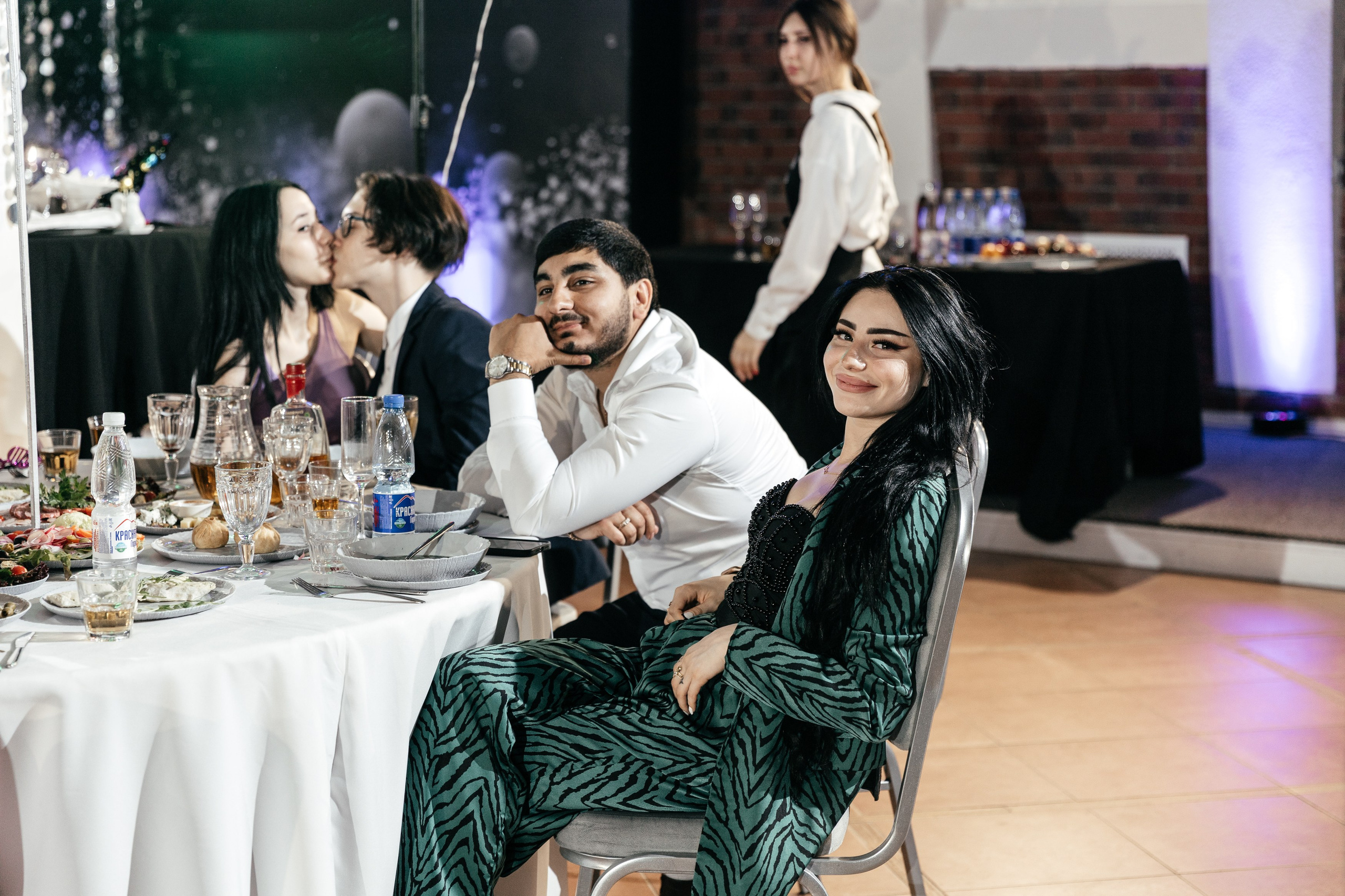 Свадебный фотограф Уфа — Руслан ГабдлисламовЖивые эмоции, красивые кадры, воспоминания на всю жизнь.Работаю по всей Республике Башкортоста. Свадебный фотограф Уфа Руслан Габдлисламов