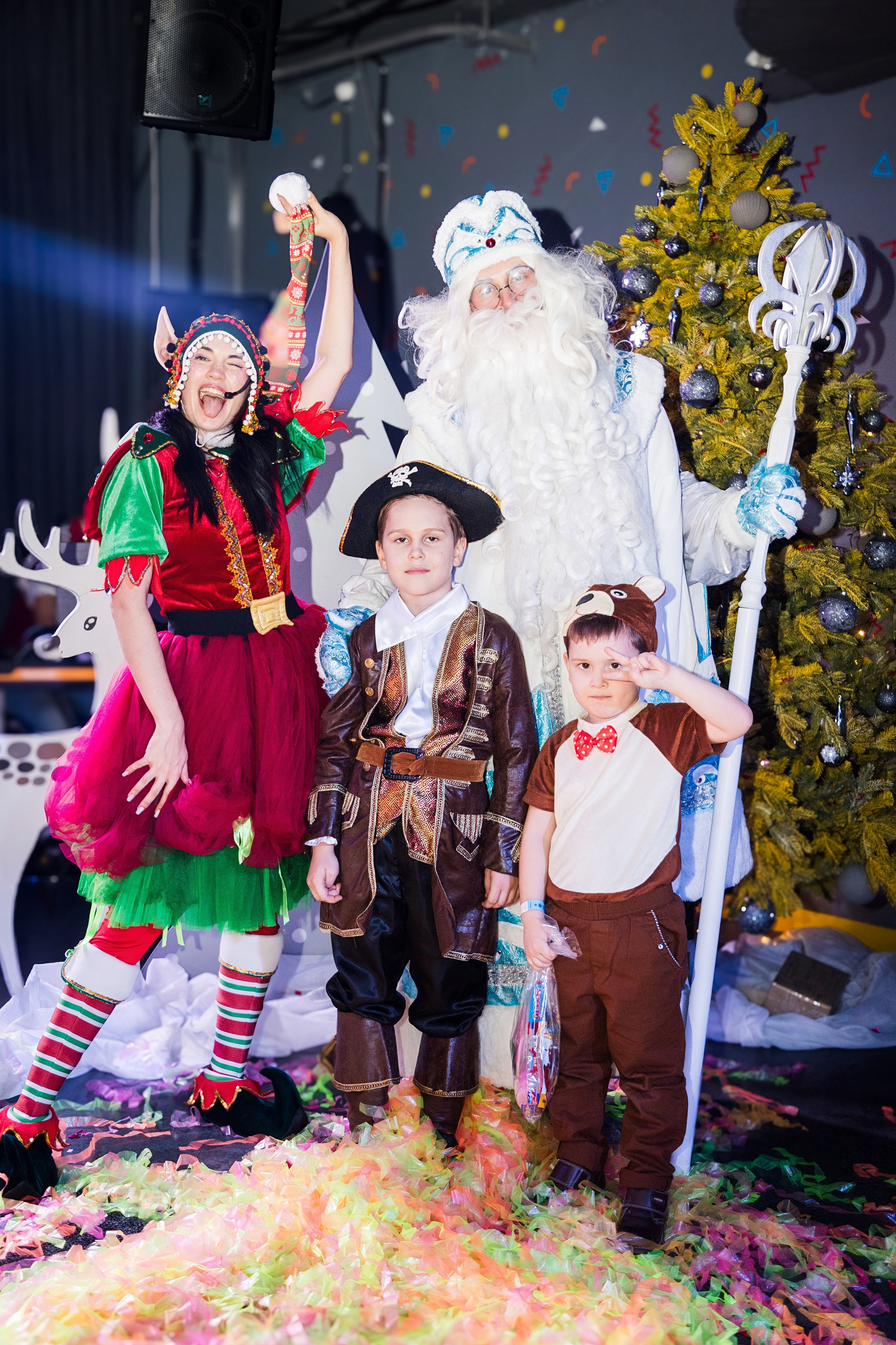 Новогодние утренники. Детский фотограф видеограф в Хабаровске Михаил Орлов